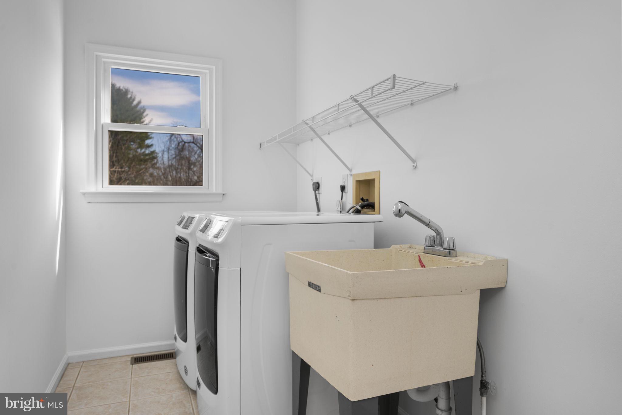 HIGHSPIRE HILLS - Residential