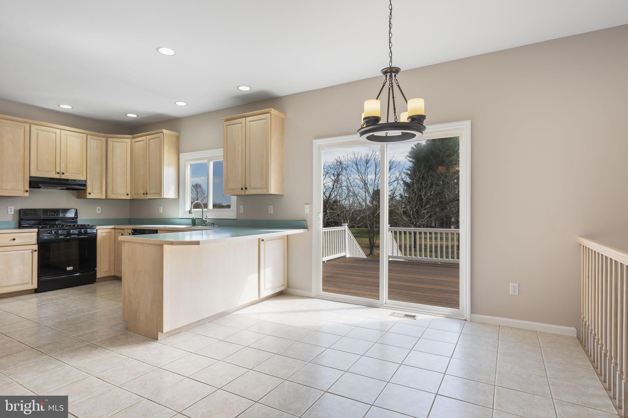 HIGHSPIRE HILLS - Residential