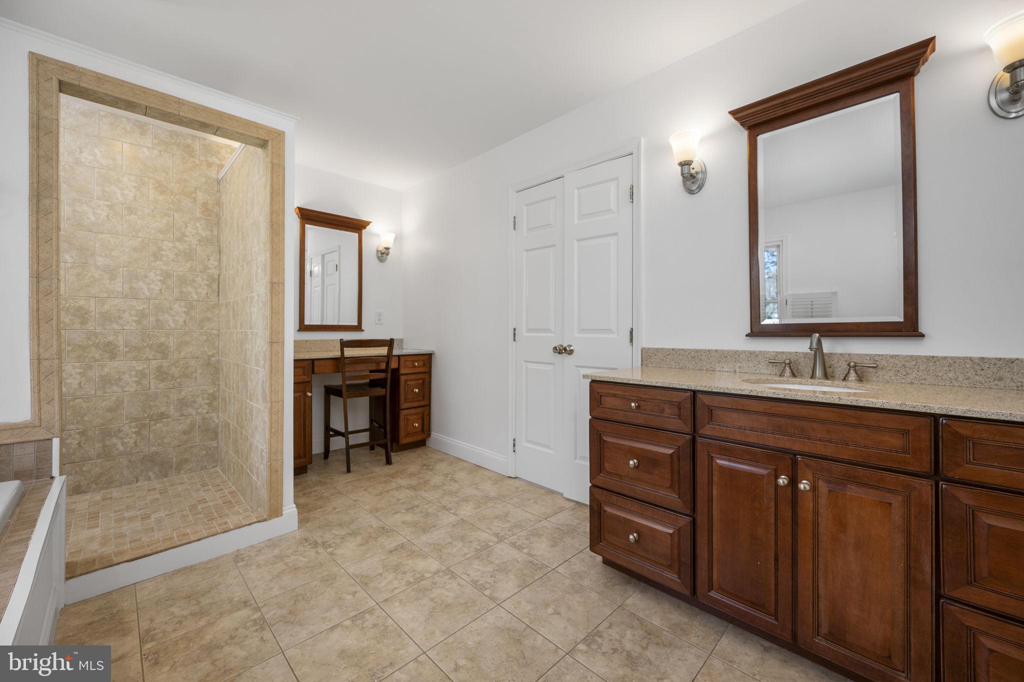 HIGHSPIRE HILLS - Residential