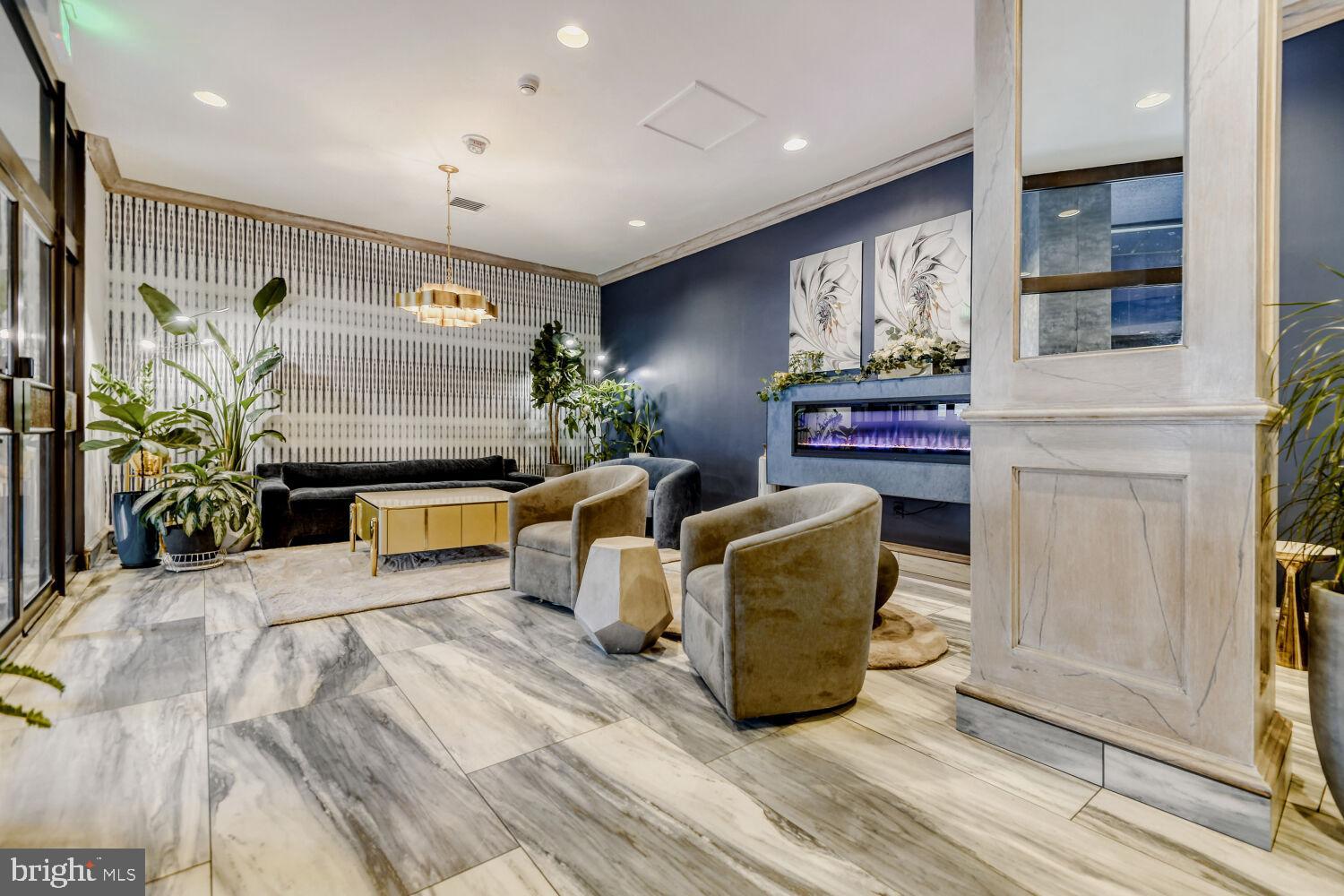 TOWSON - Residential