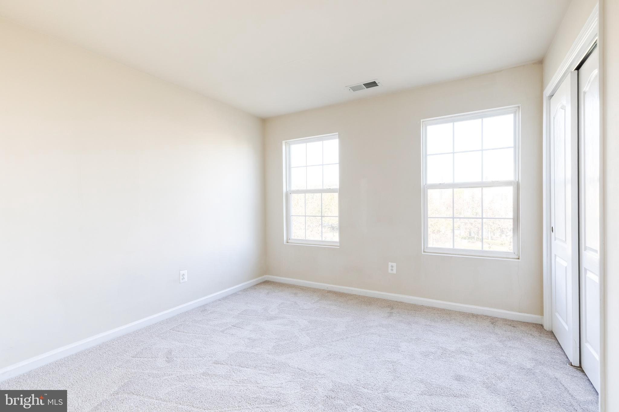 GATEWAY COMMONS - Residential Lease