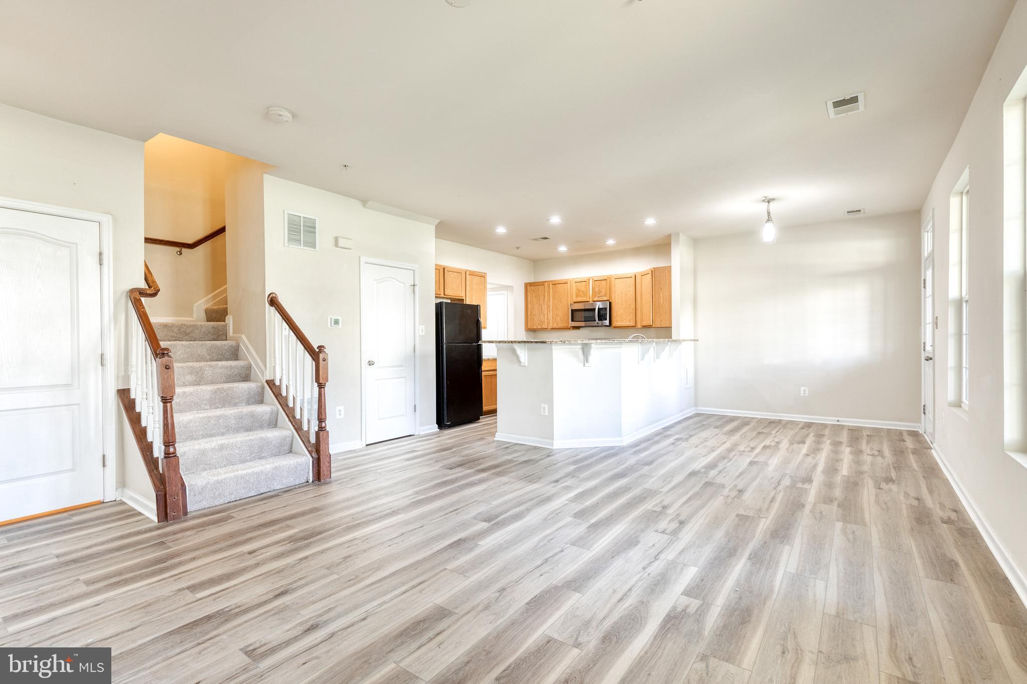 GATEWAY COMMONS - Residential Lease