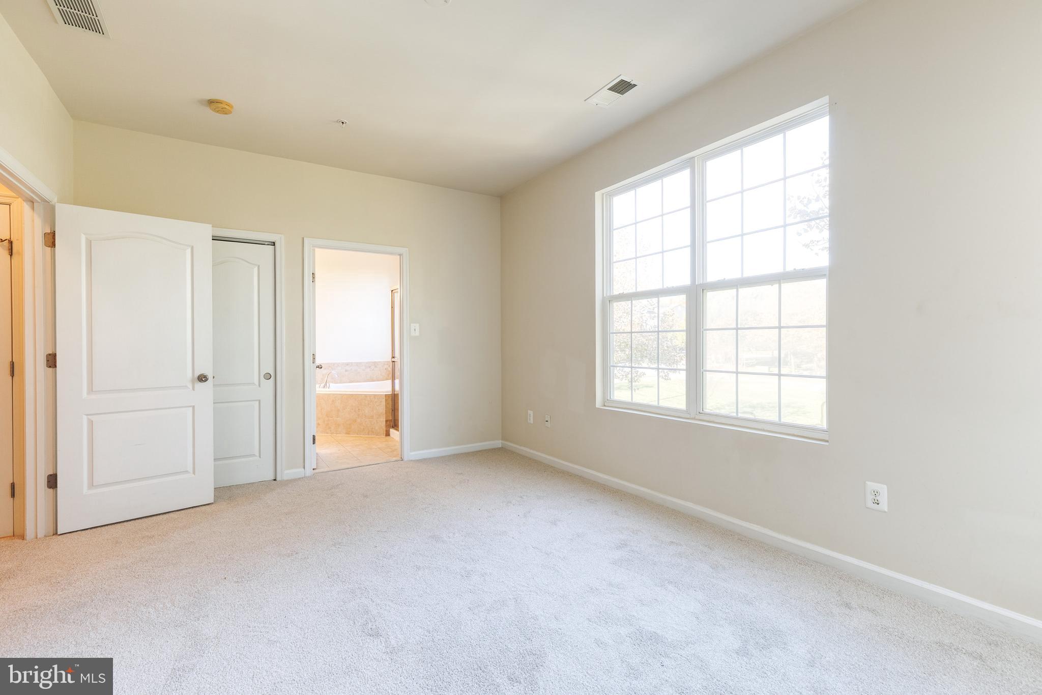 GATEWAY COMMONS - Residential Lease