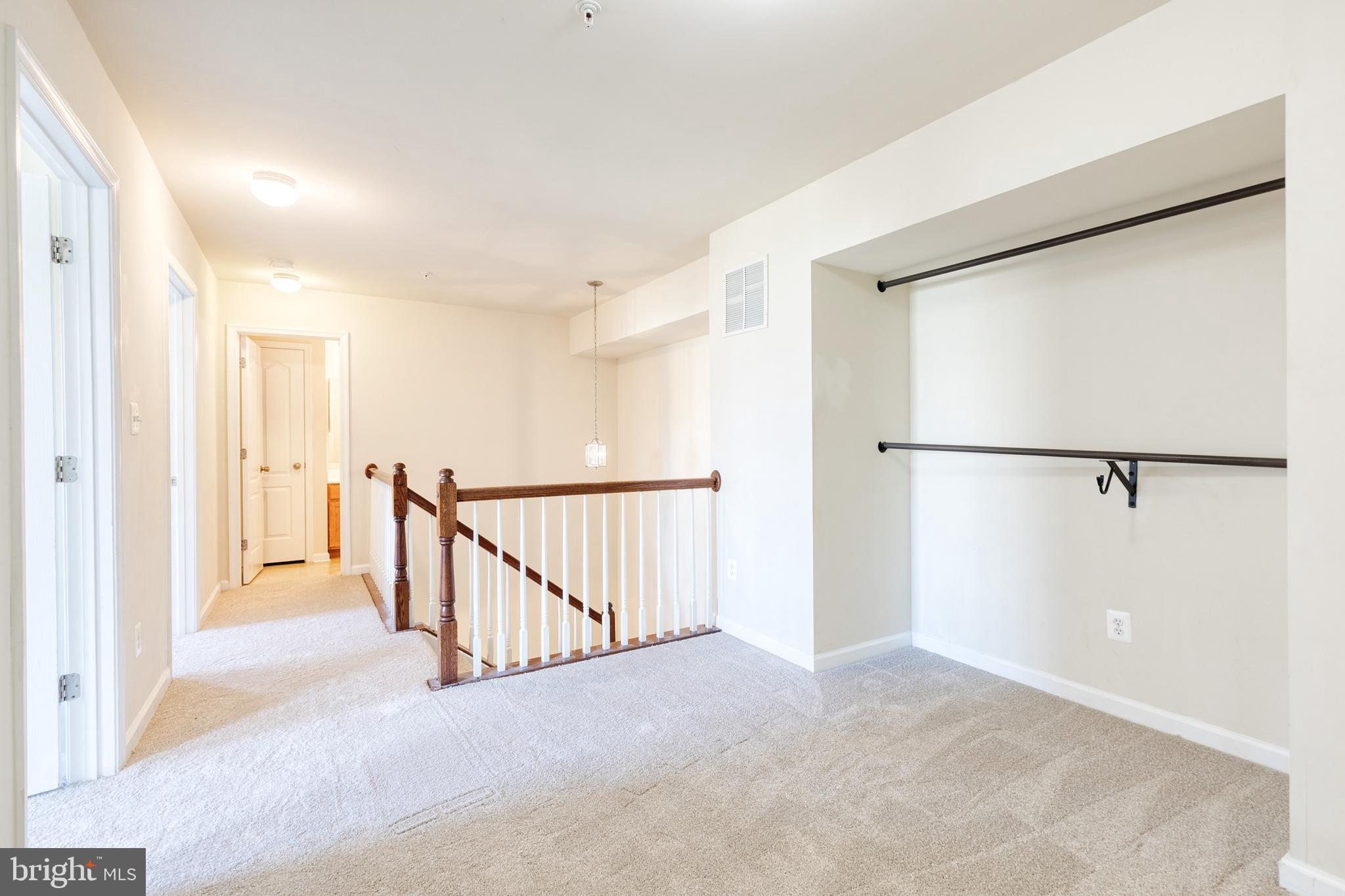 GATEWAY COMMONS - Residential Lease