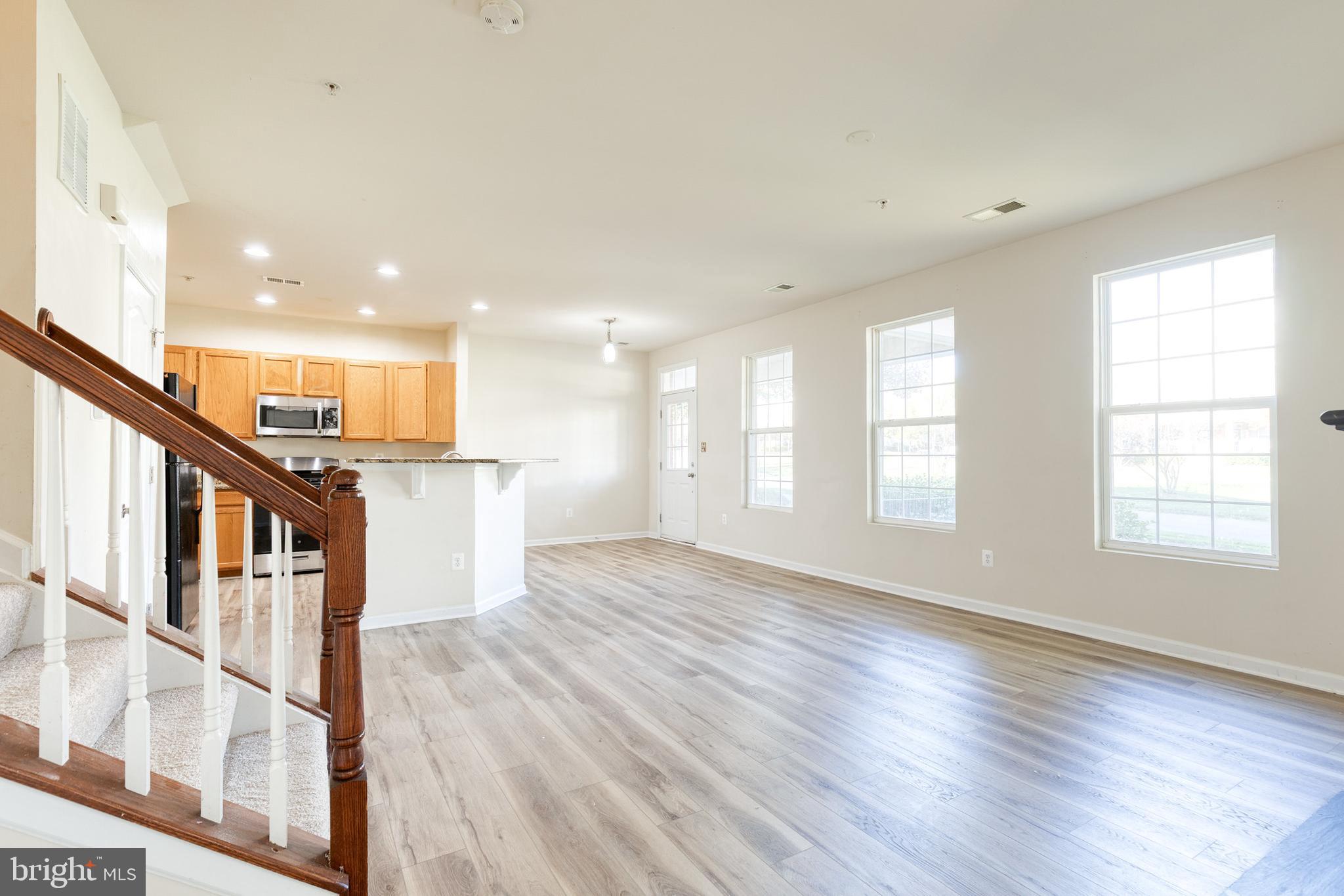 GATEWAY COMMONS - Residential Lease