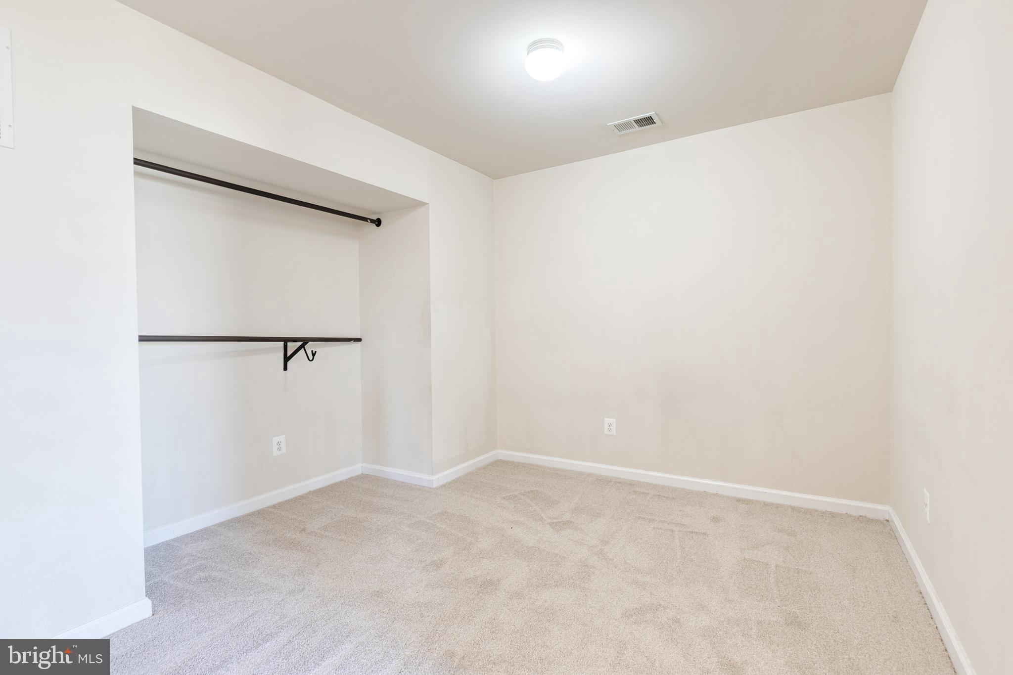 GATEWAY COMMONS - Residential Lease