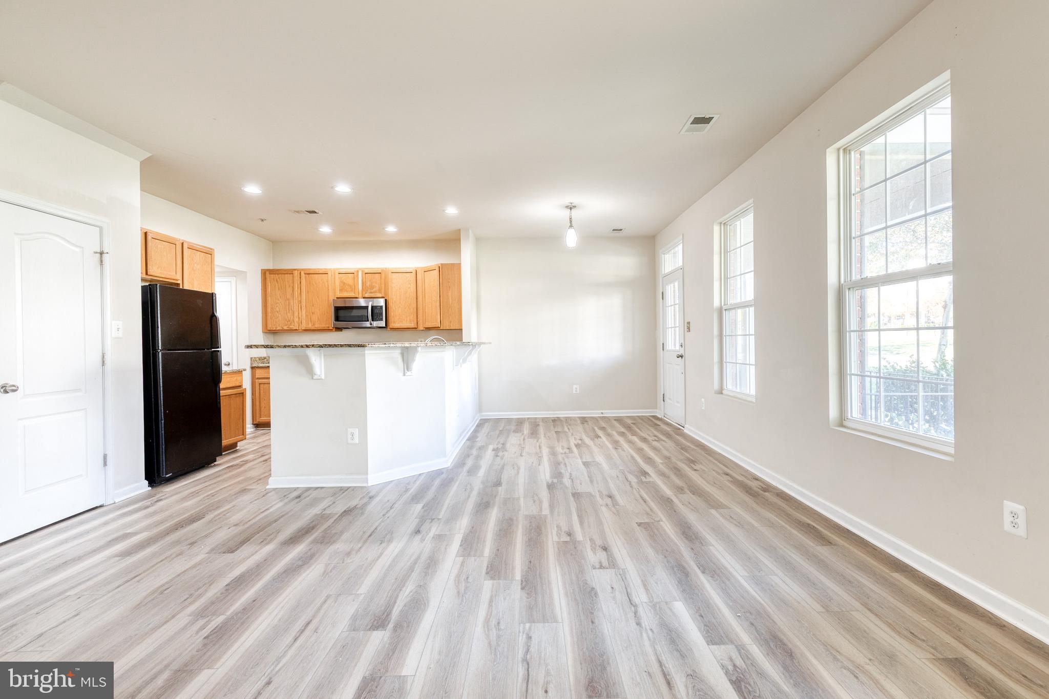 GATEWAY COMMONS - Residential Lease