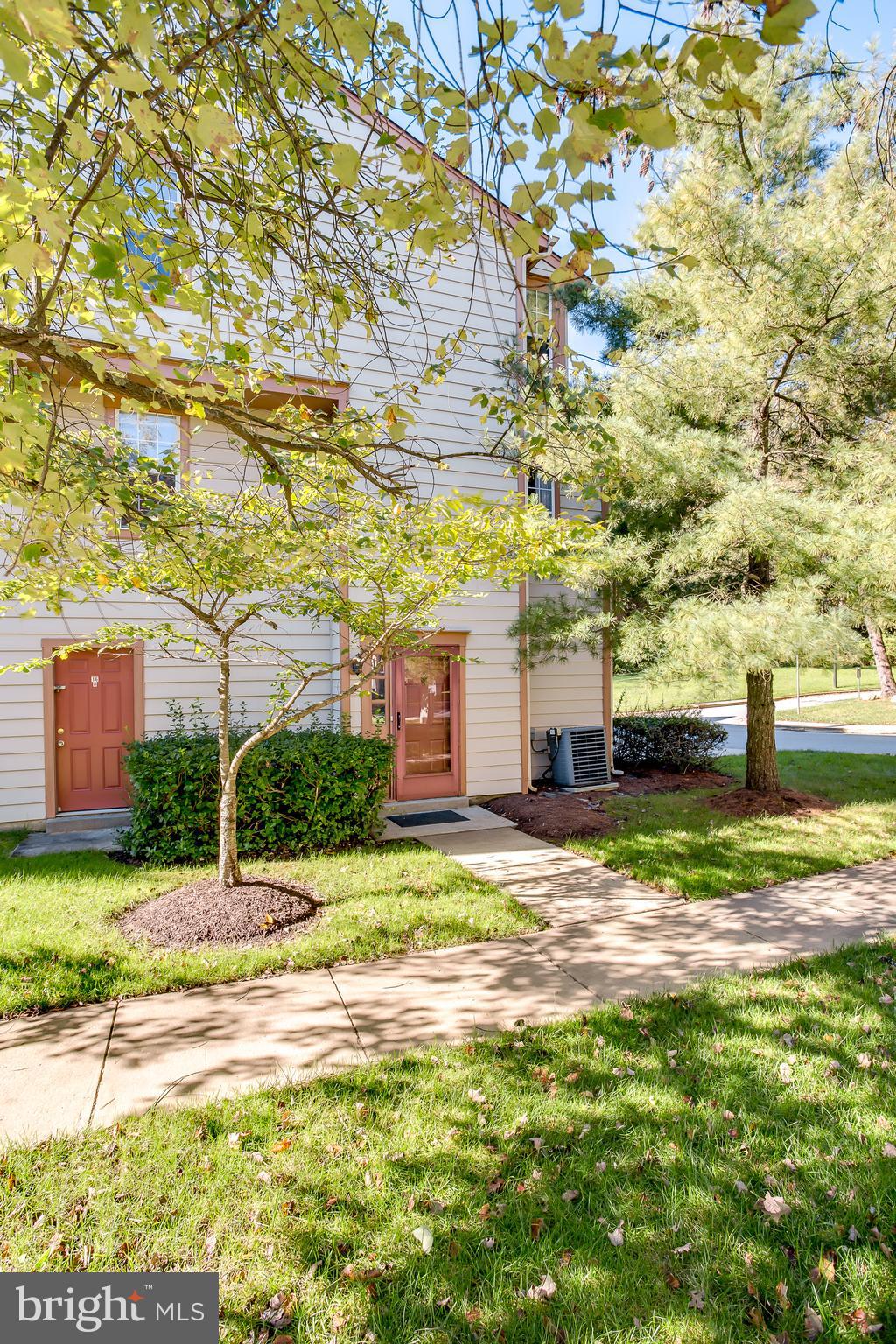 TOWNES OF GLOUCESTER - Residential Lease