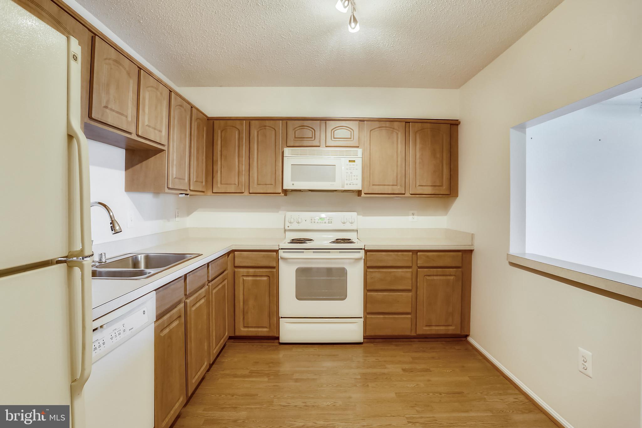 GREENS AT LEISURE WORLD - Residential