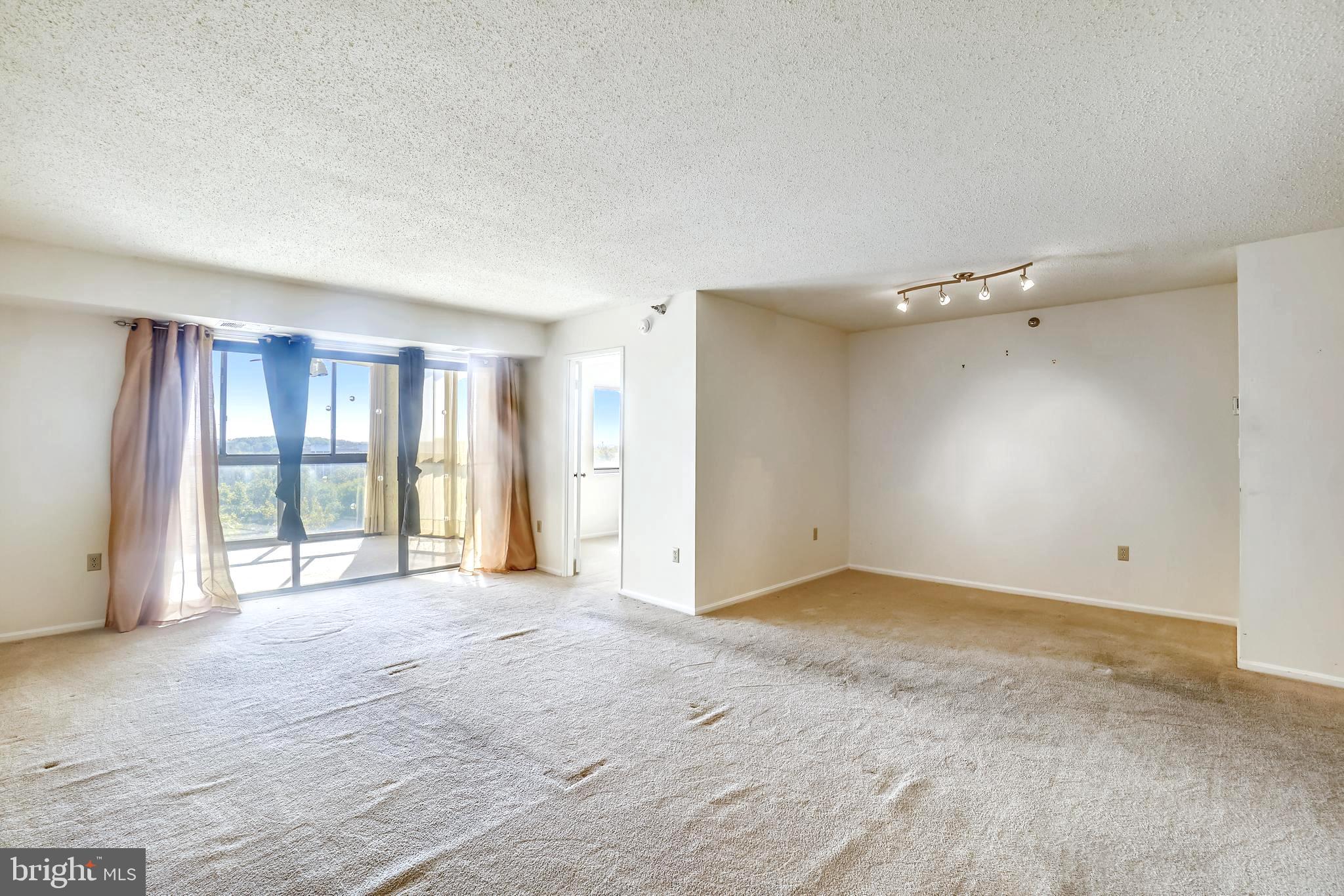 GREENS AT LEISURE WORLD - Residential