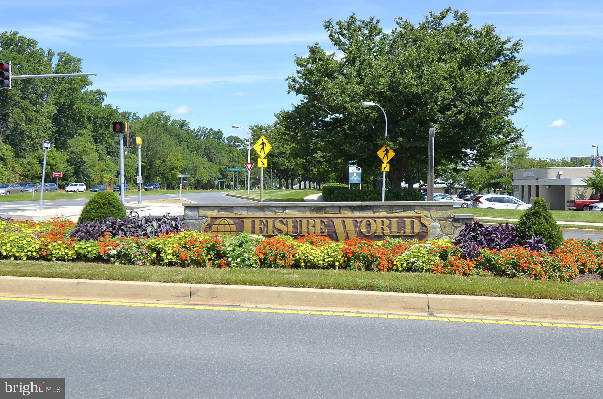GREENS AT LEISURE WORLD - Residential