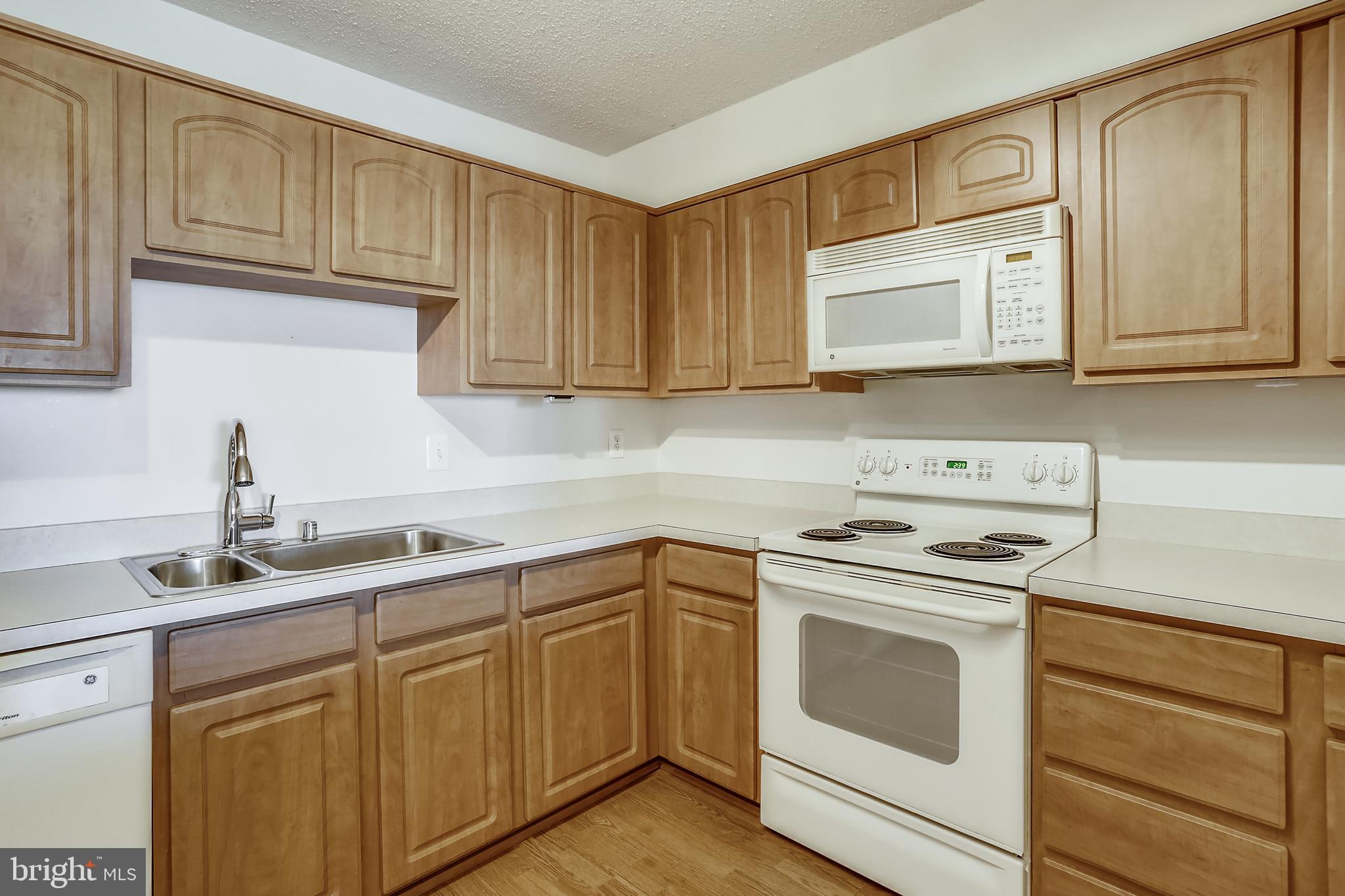 GREENS AT LEISURE WORLD - Residential