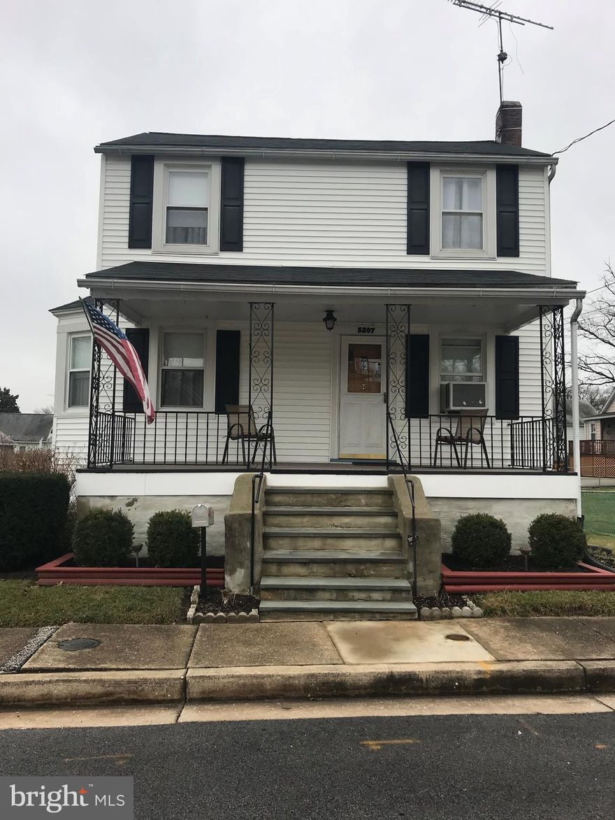 Well cared for long time family home near the heart of Arbutus.  Single family home with large back yard and driveway with  detached garage.  New drain line out to curb (2018).  Great starter home / first time buyer home.  Property sold "as is" but in very good condition.  Won't last long, don't miss this one!!