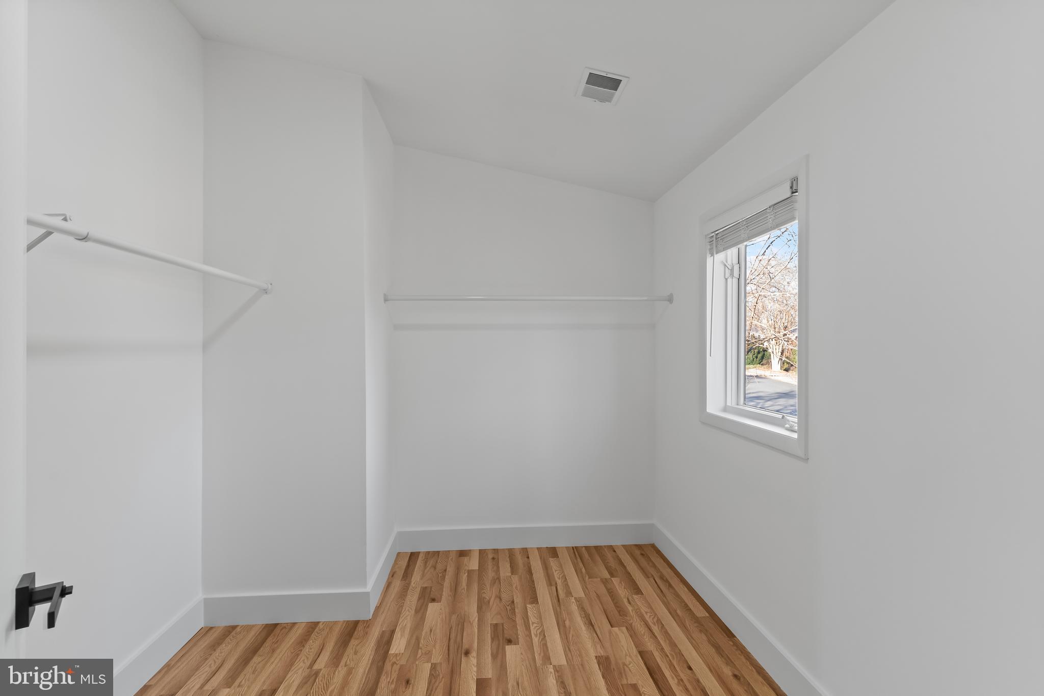 WALNUT HILL ESTATES - Residential