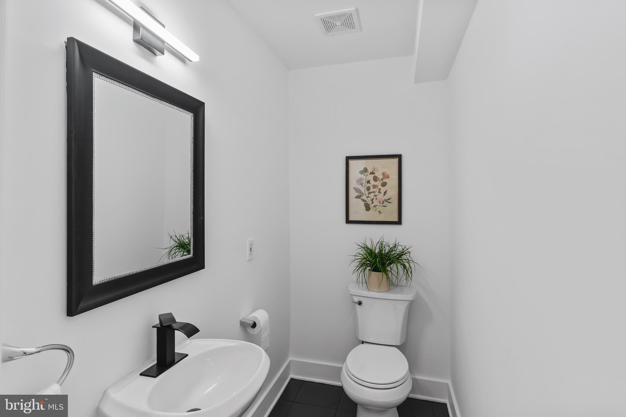 WALNUT HILL ESTATES - Residential