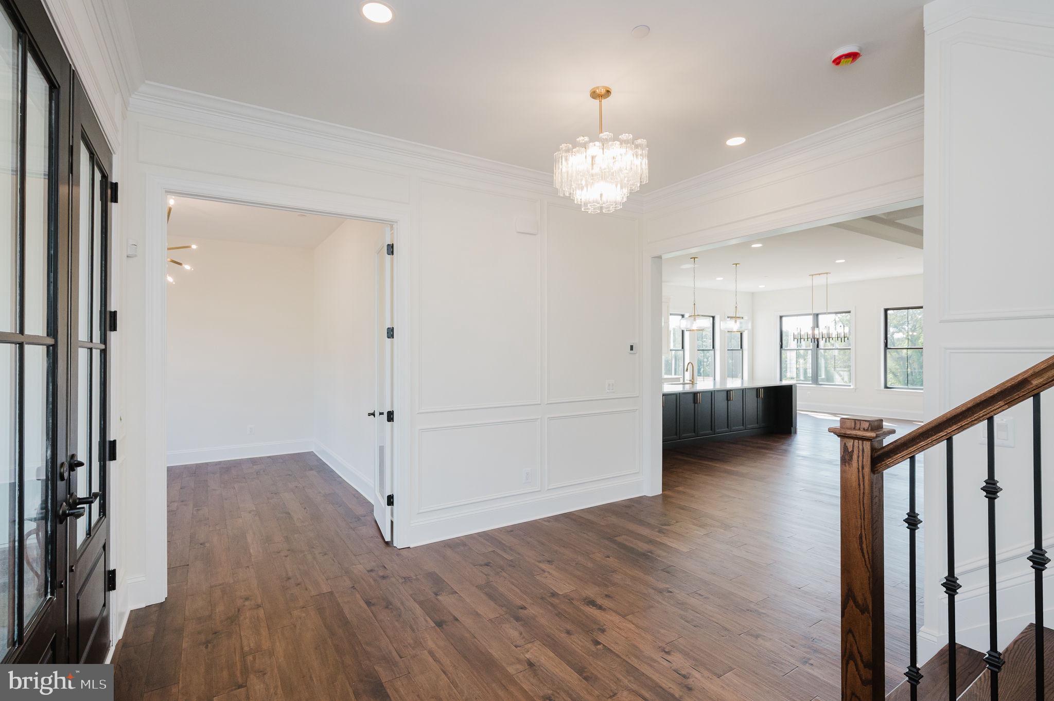 2301 VICTORIAN VIEW COURT