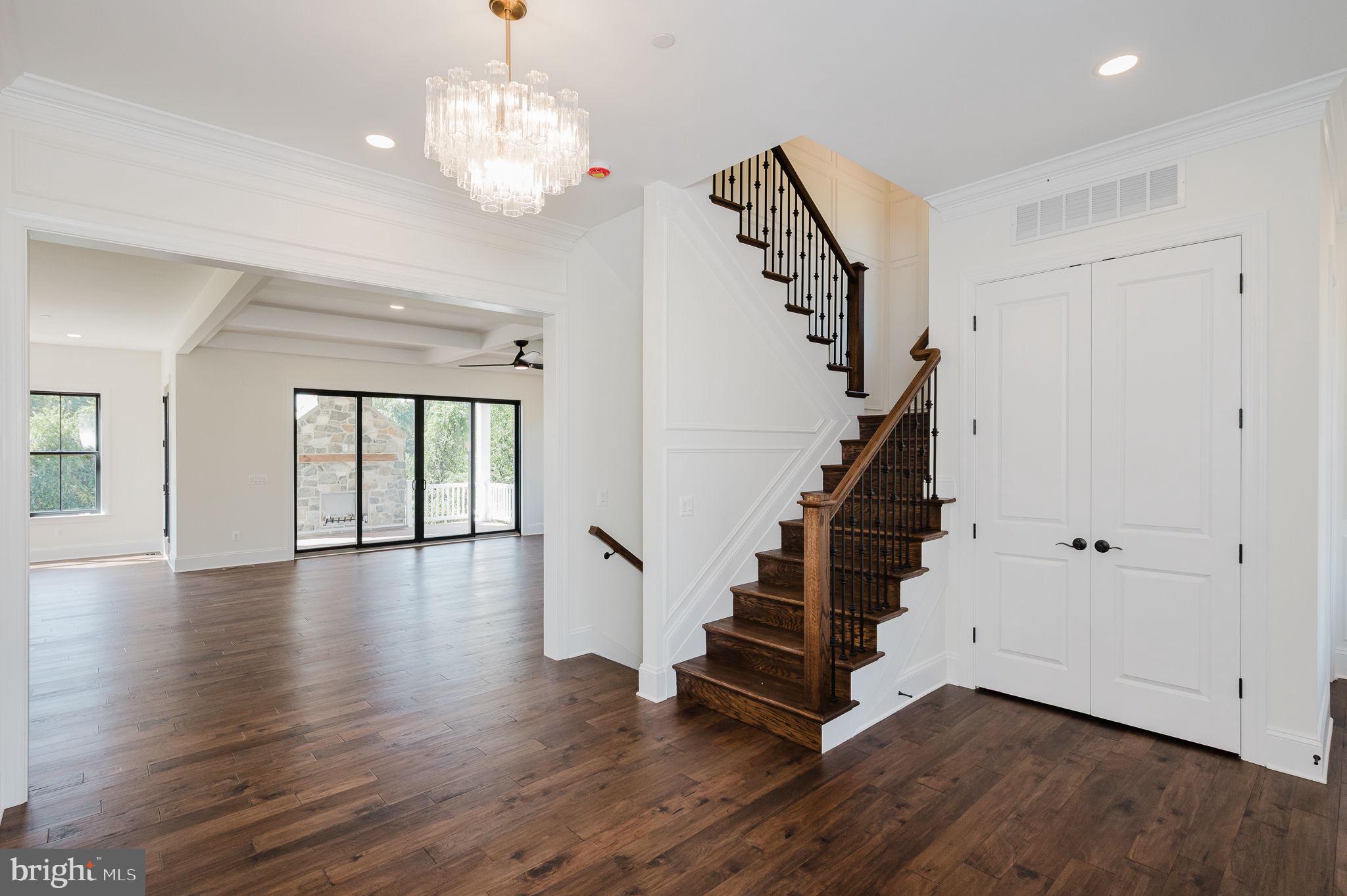 2301 VICTORIAN VIEW COURT