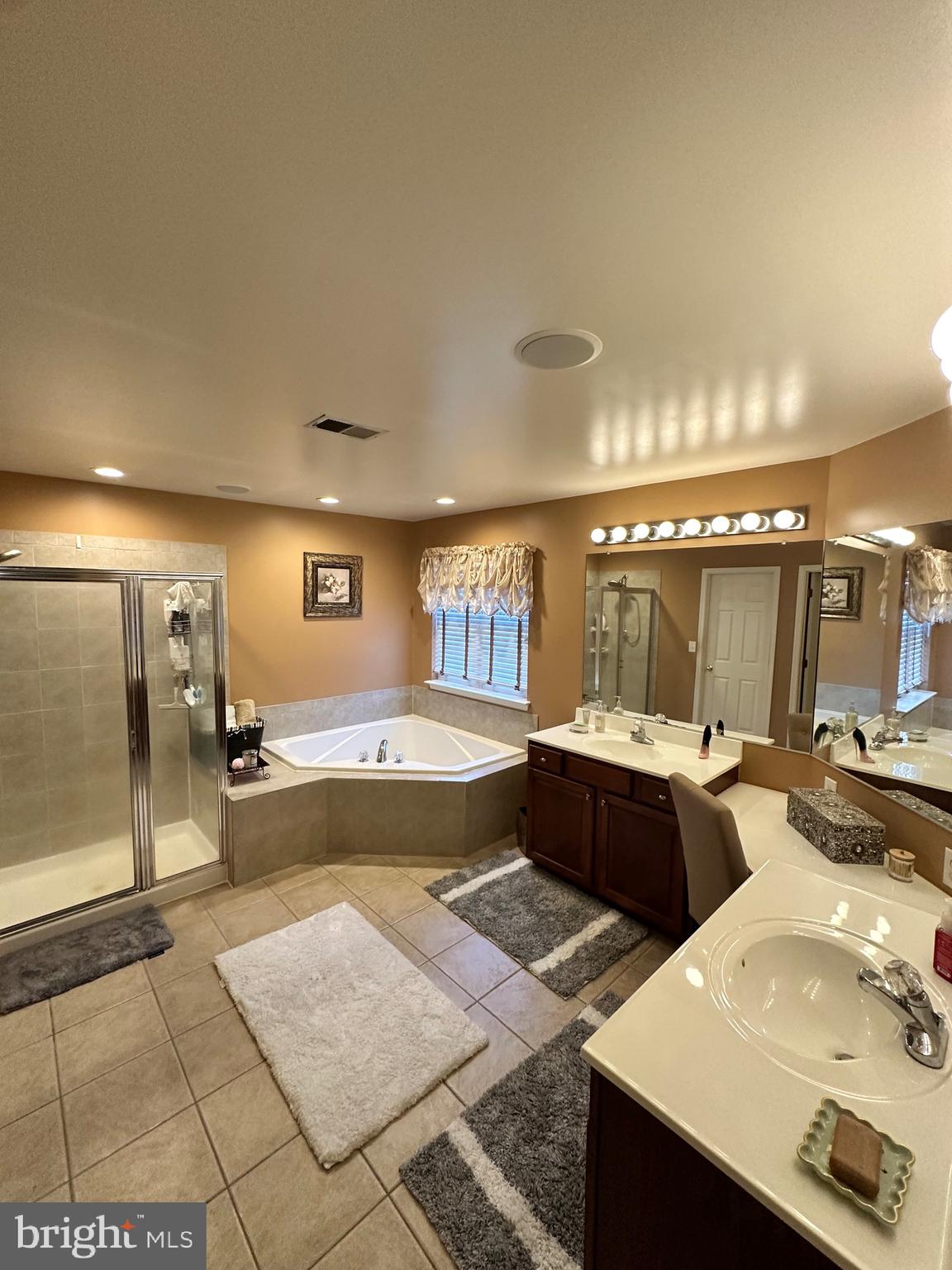 SEVERN - Residential