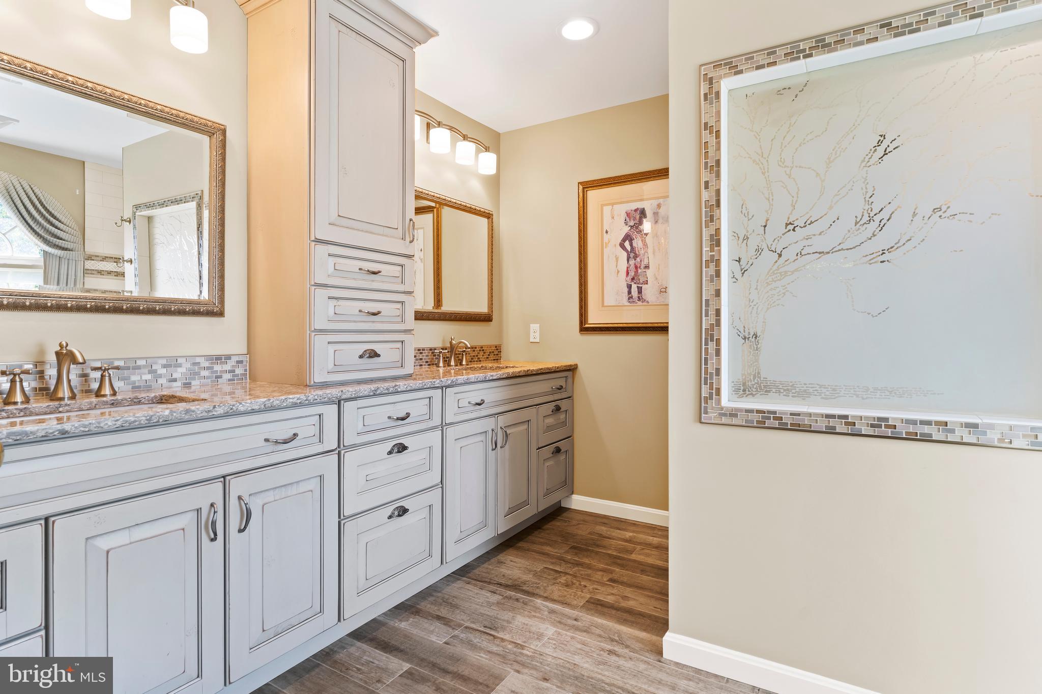 THE RIDINGS - Residential