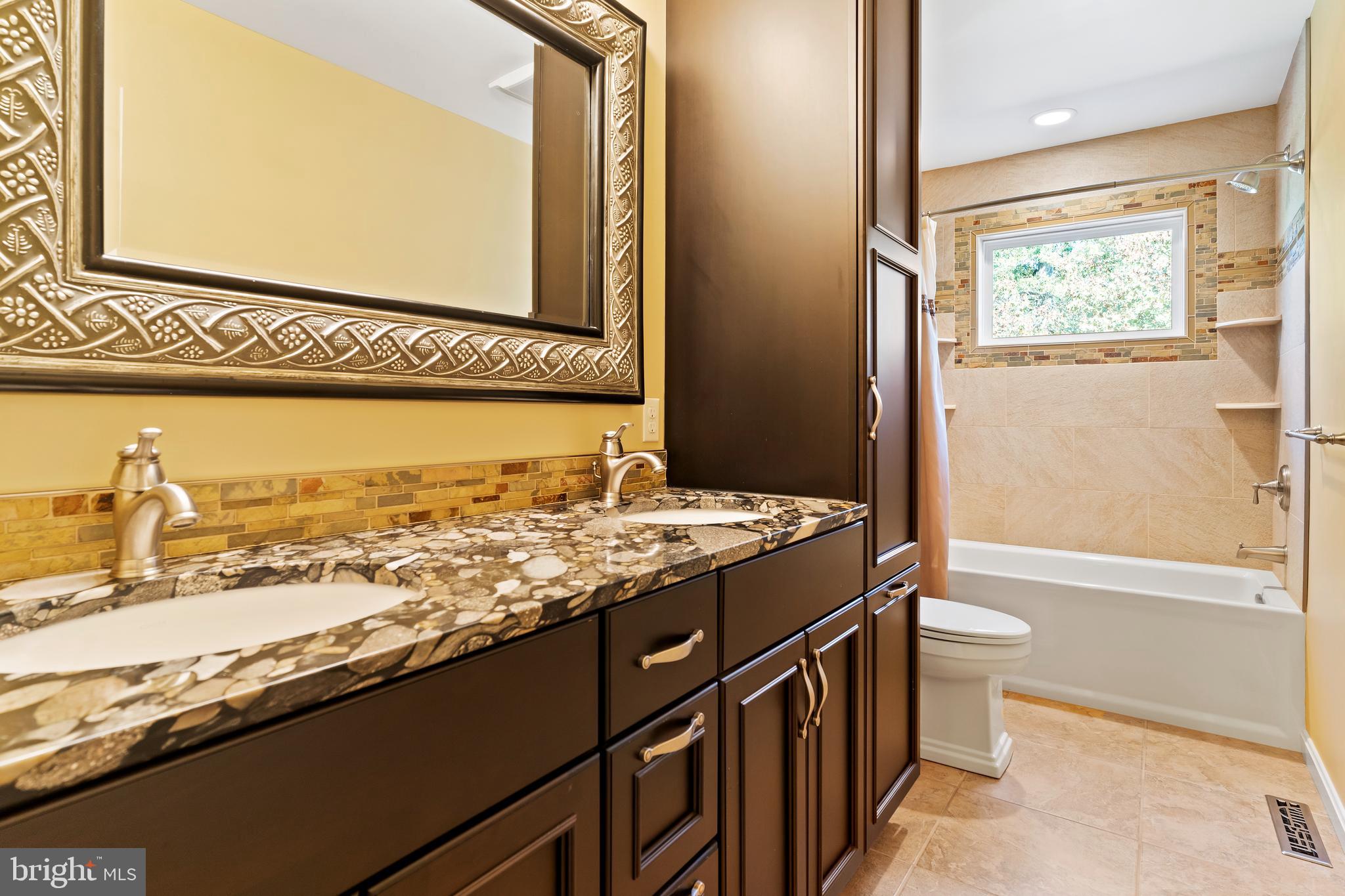 THE RIDINGS - Residential