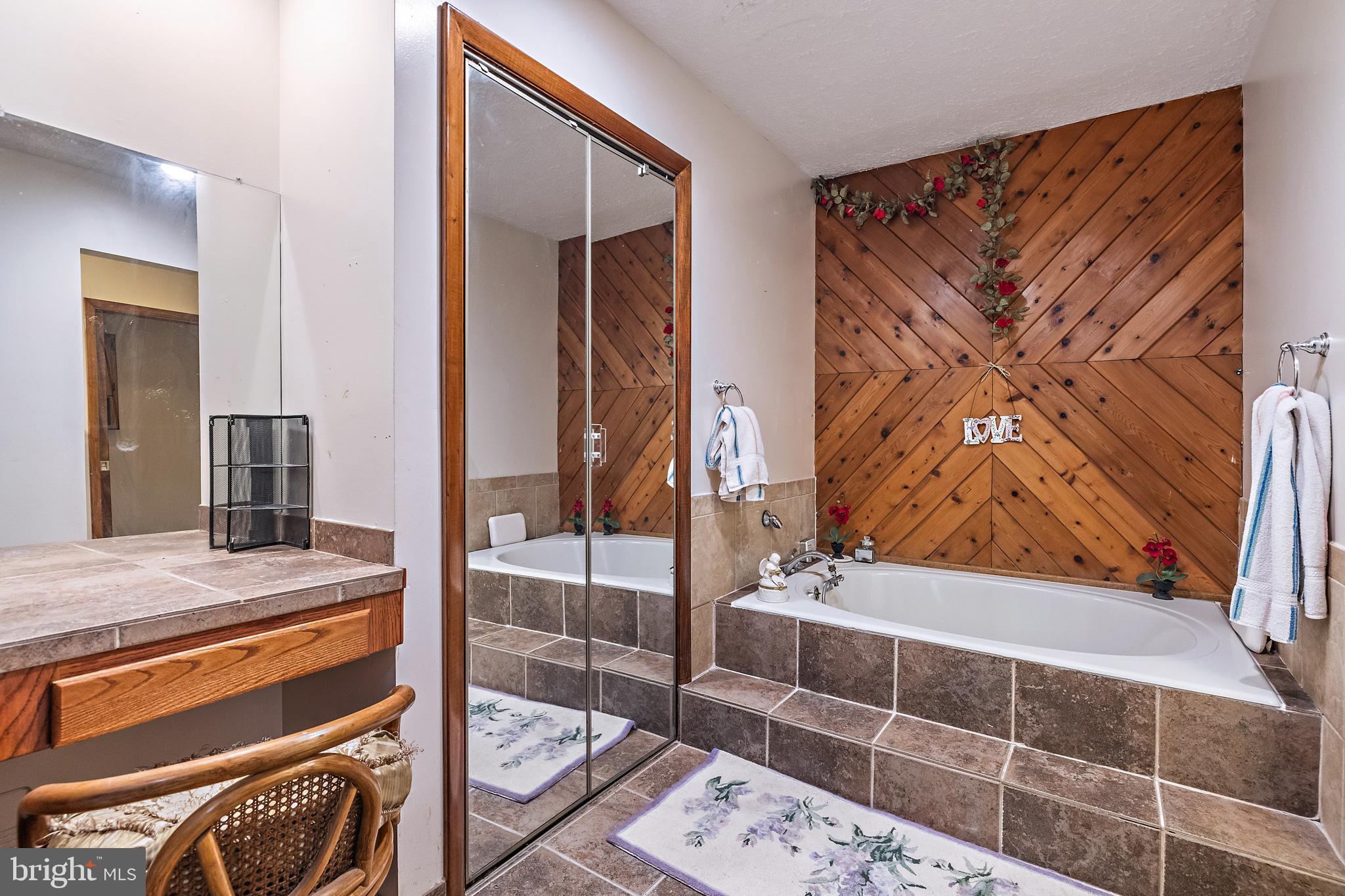 WOODLORE - Residential