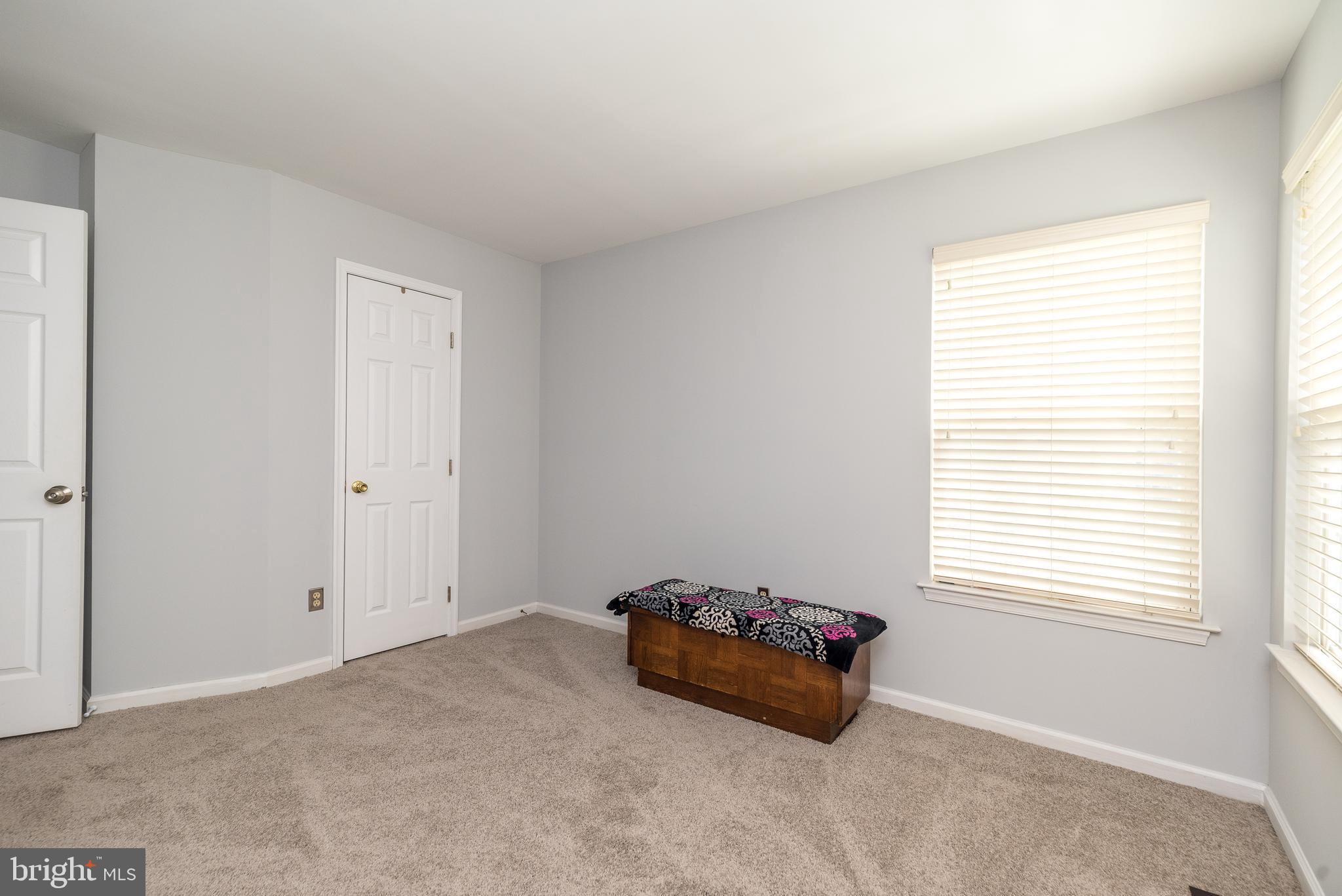 MONTGOMERY HOLLOW - Residential