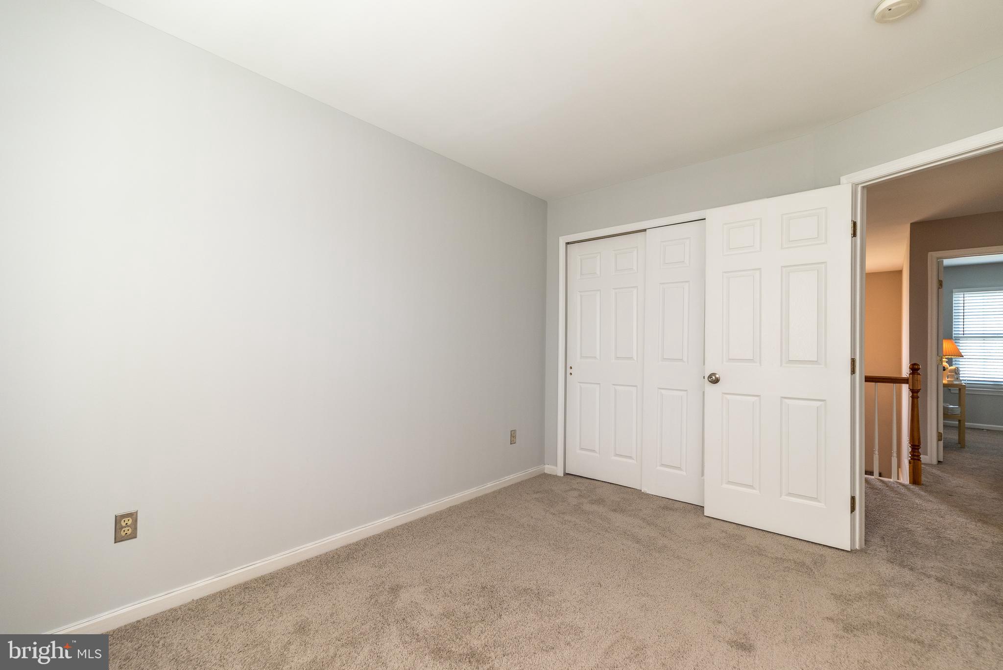 MONTGOMERY HOLLOW - Residential