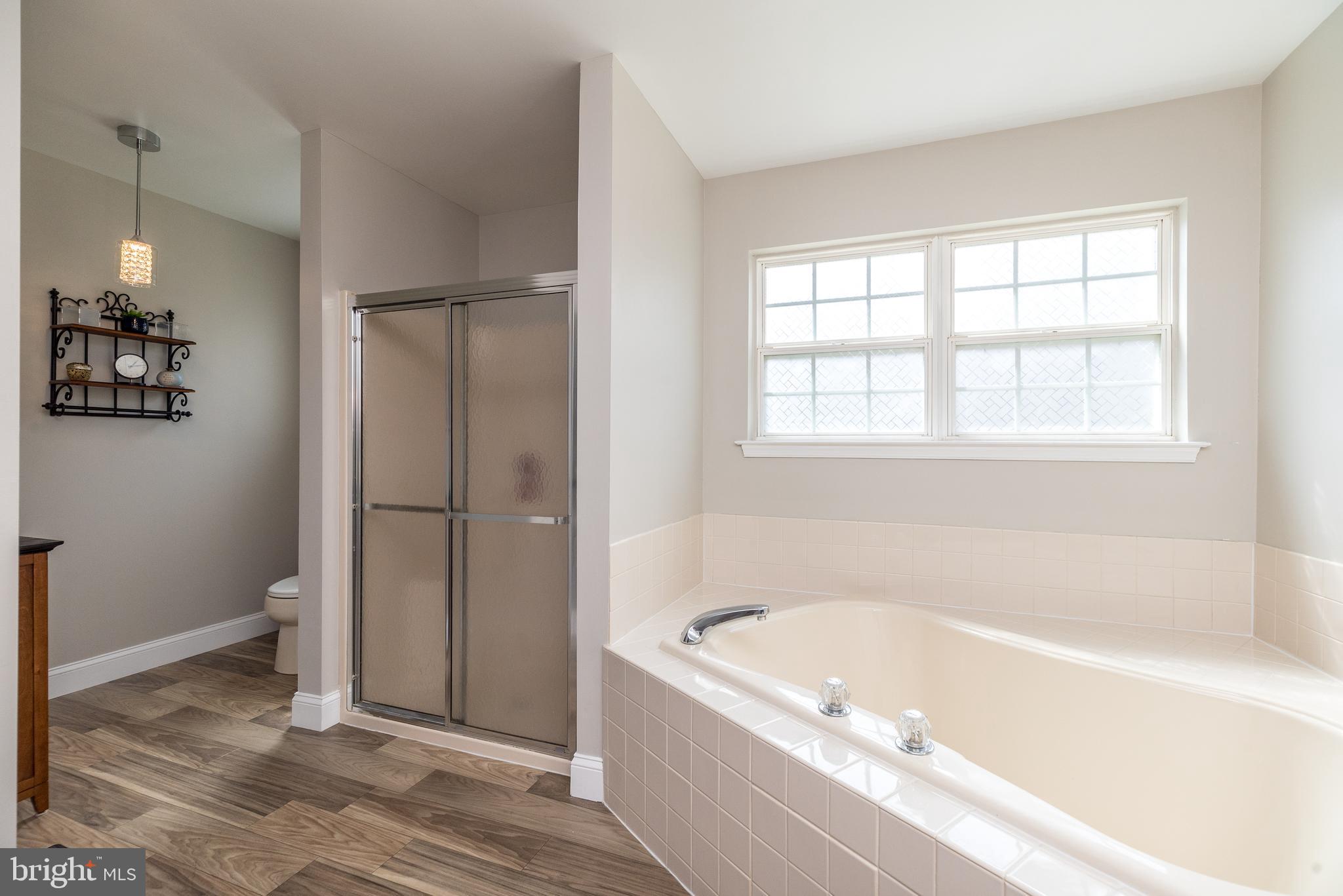 MONTGOMERY HOLLOW - Residential