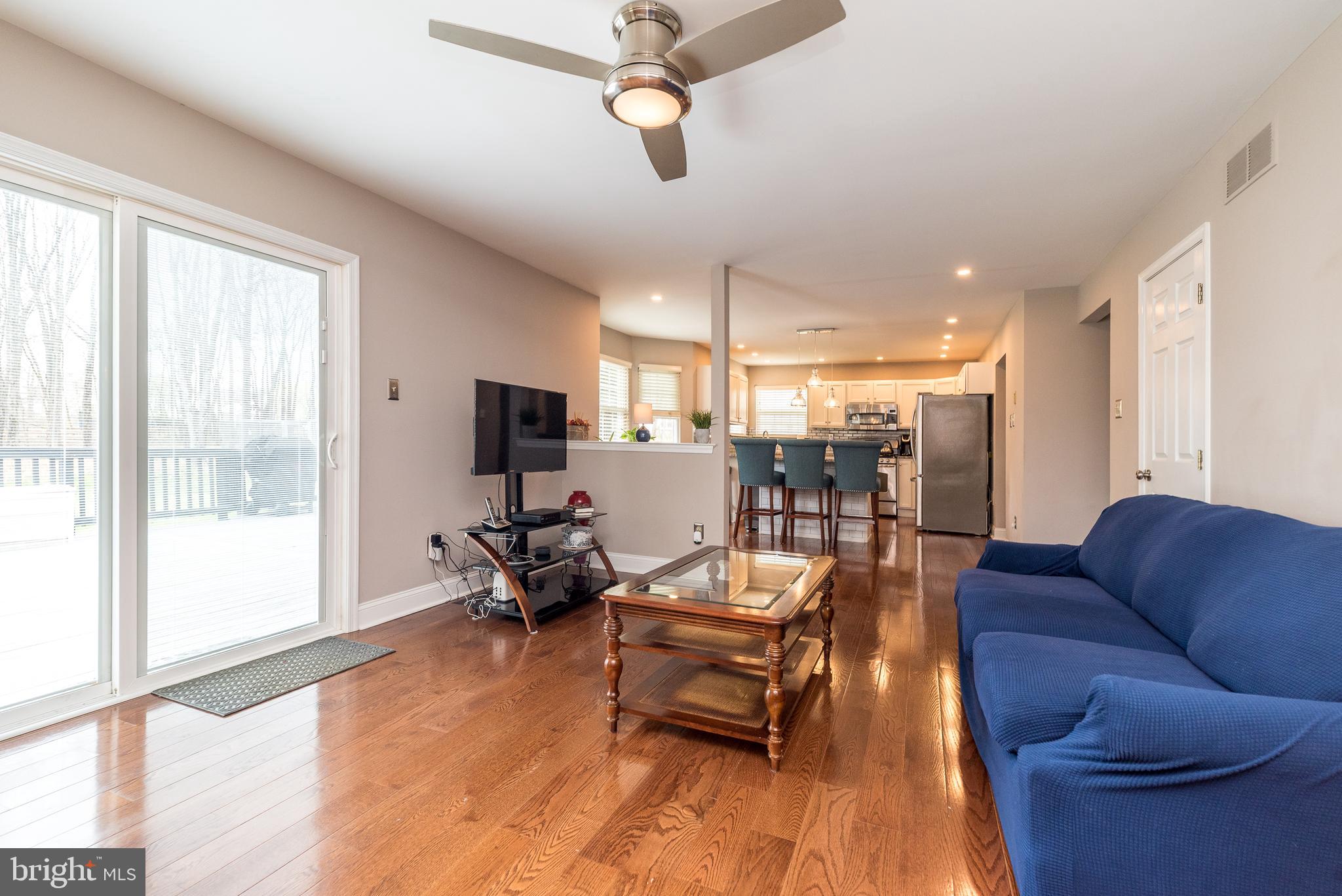 MONTGOMERY HOLLOW - Residential