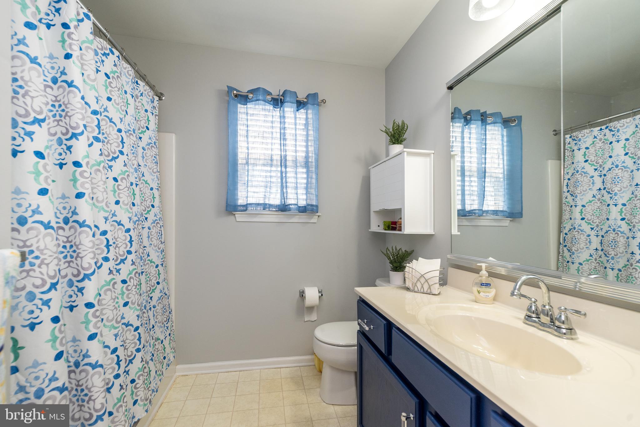 MONTGOMERY HOLLOW - Residential