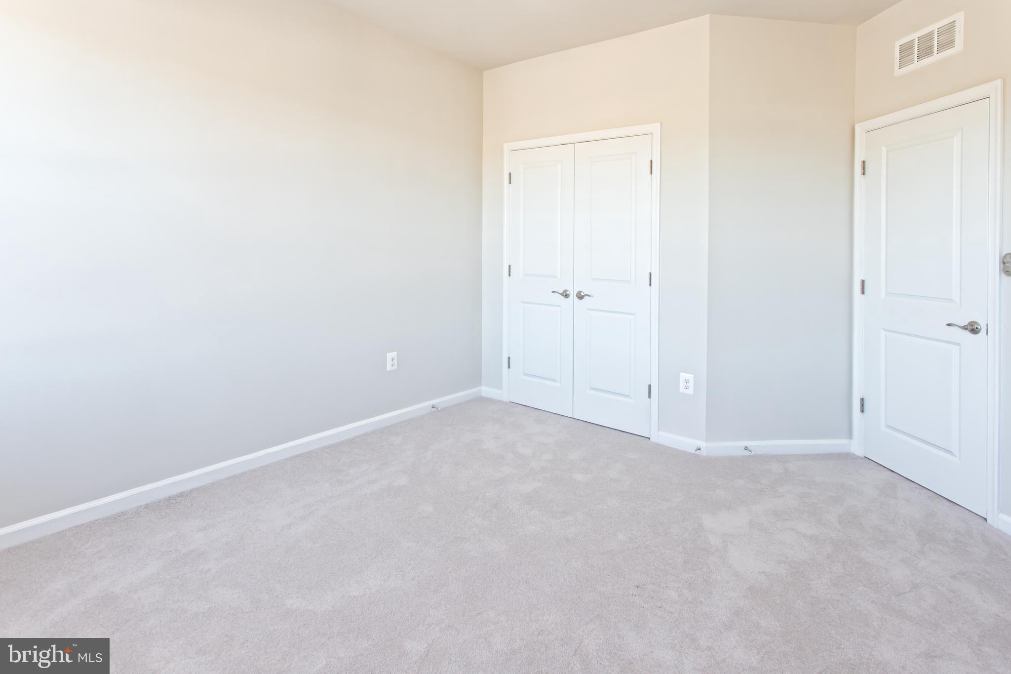 HASTINGS MARKETPLACE - Residential Lease