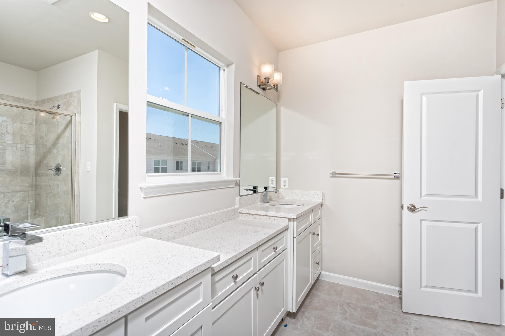 HASTINGS MARKETPLACE - Residential Lease