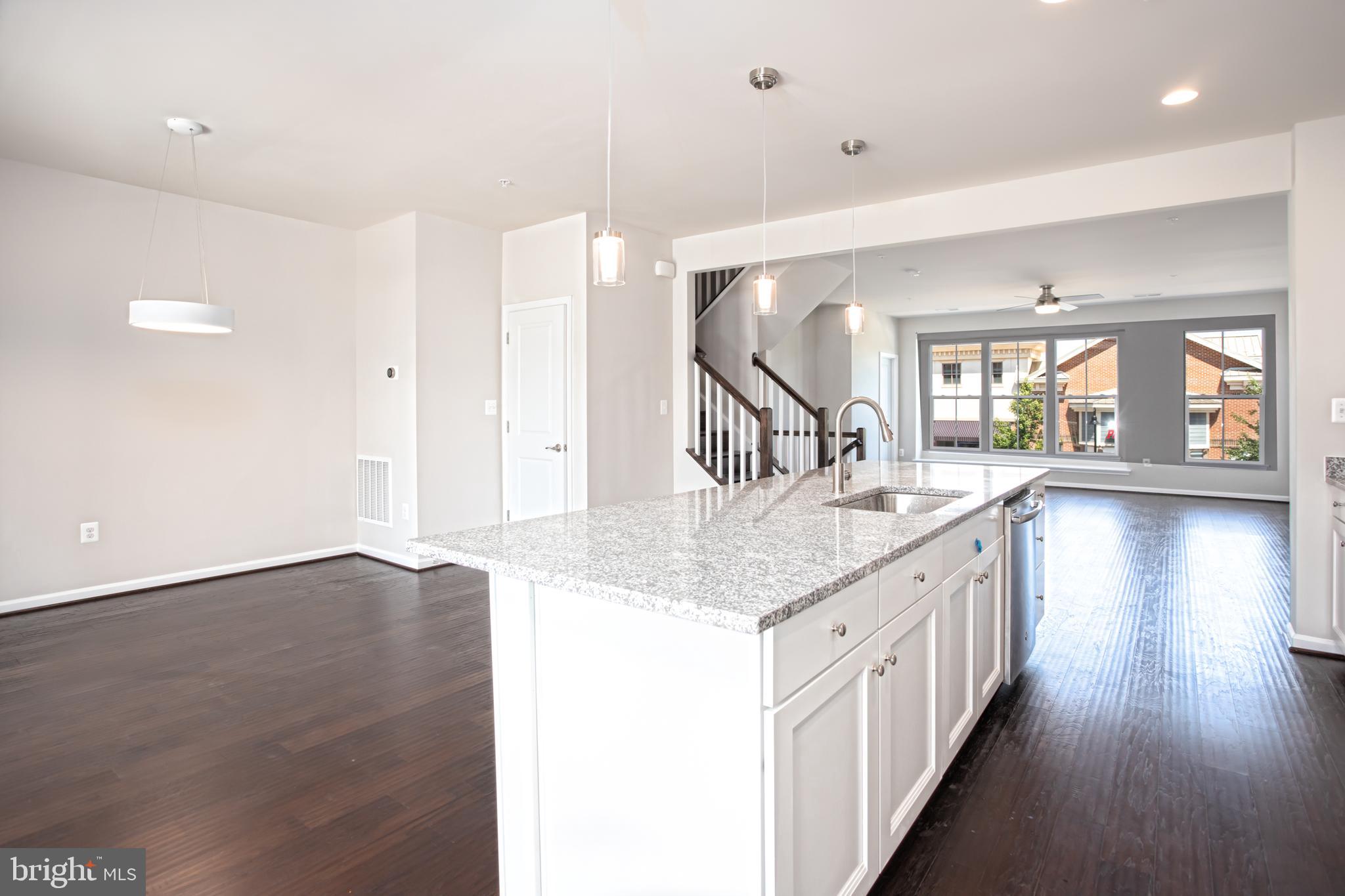 HASTINGS MARKETPLACE - Residential Lease