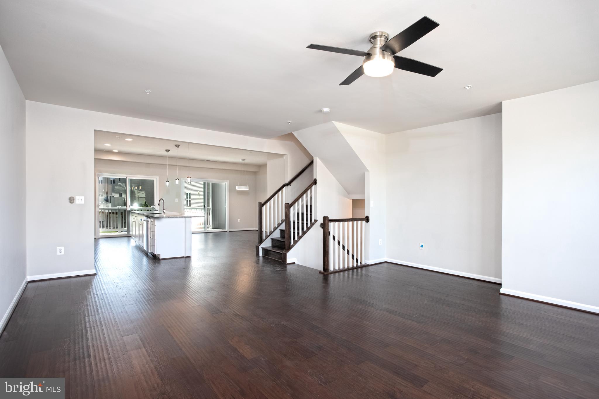 HASTINGS MARKETPLACE - Residential Lease