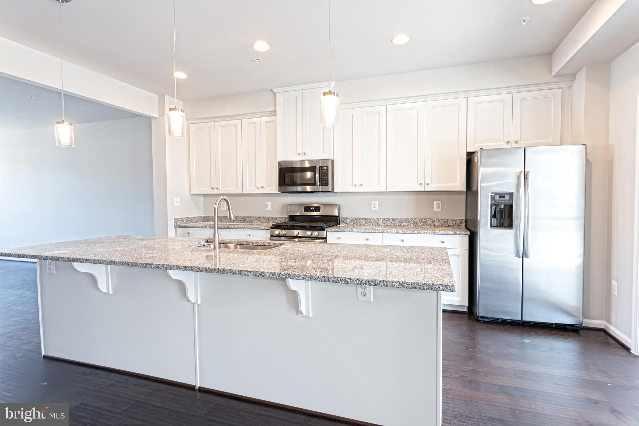 HASTINGS MARKETPLACE - Residential Lease