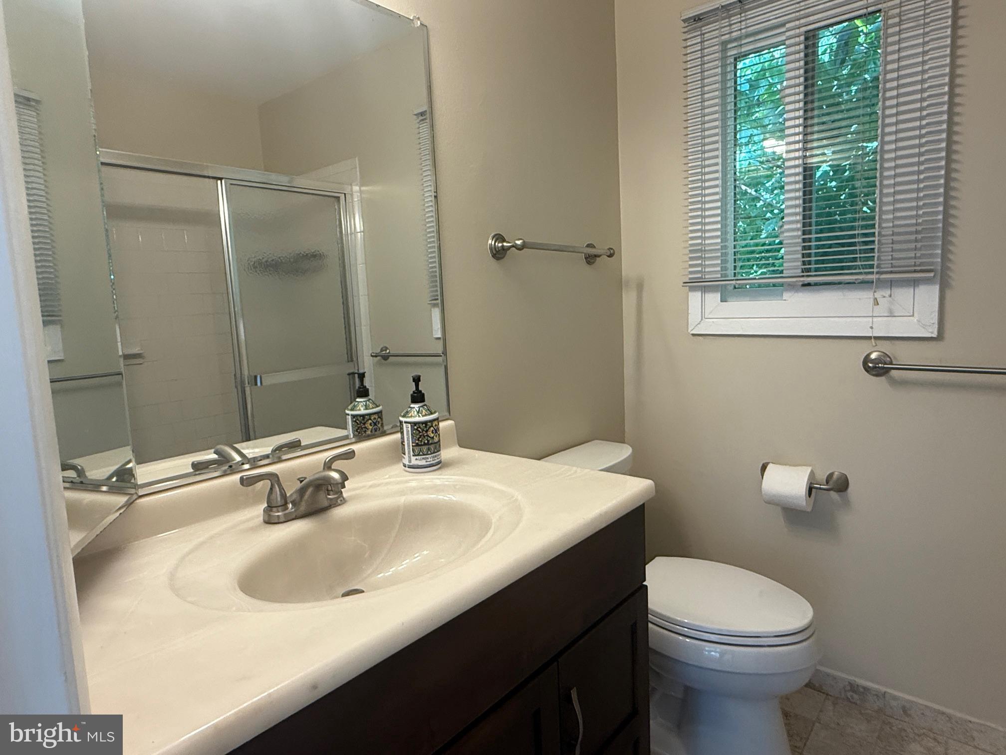 GREENBERRY WOODS - Residential Lease