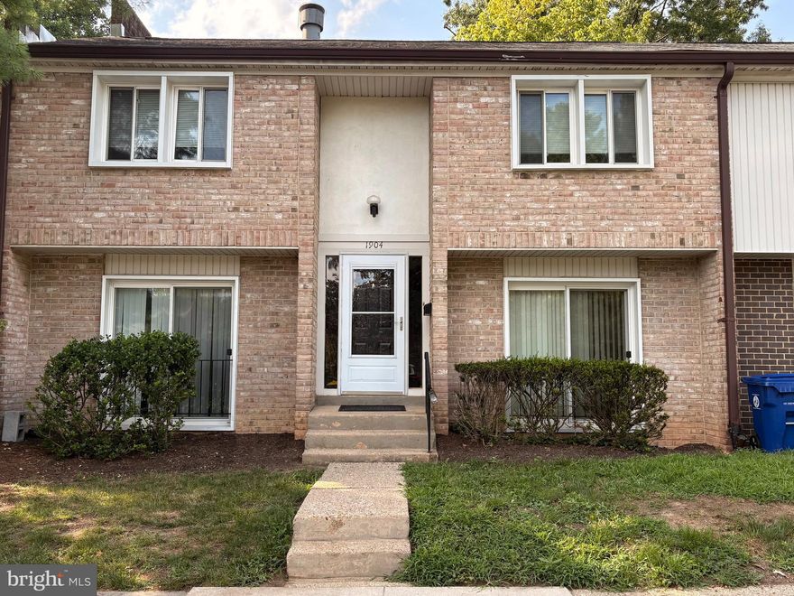 Open House SUNDAY (8/3) 12-2!! This 2,000+ sq ft home is for rent in the Mount Washington School District! Great community, Greenberry Woods, with pool & off street parking, convenient to 83, light rail, restaurants, shopping, etc. Has 3 bedrooms upstairs w/ 2 full baths (one is a primary). There is a 1/2 bath on the main level w kitchen with large pantry, living & dining rooms. Finished basement w high ceilings, bonus room & in unit laundry. Patio in the rear for grilling.  Avail 8/1. No pets.