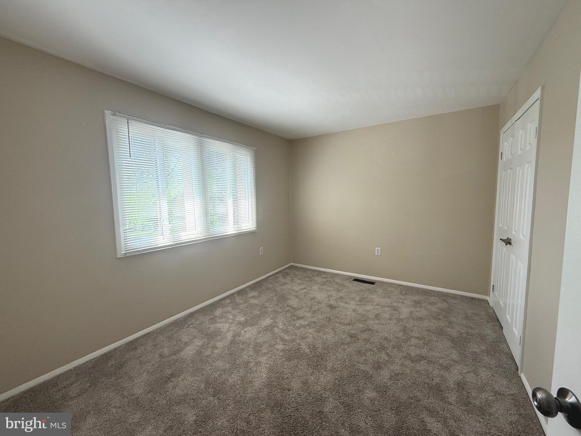 GREENBERRY WOODS - Residential Lease