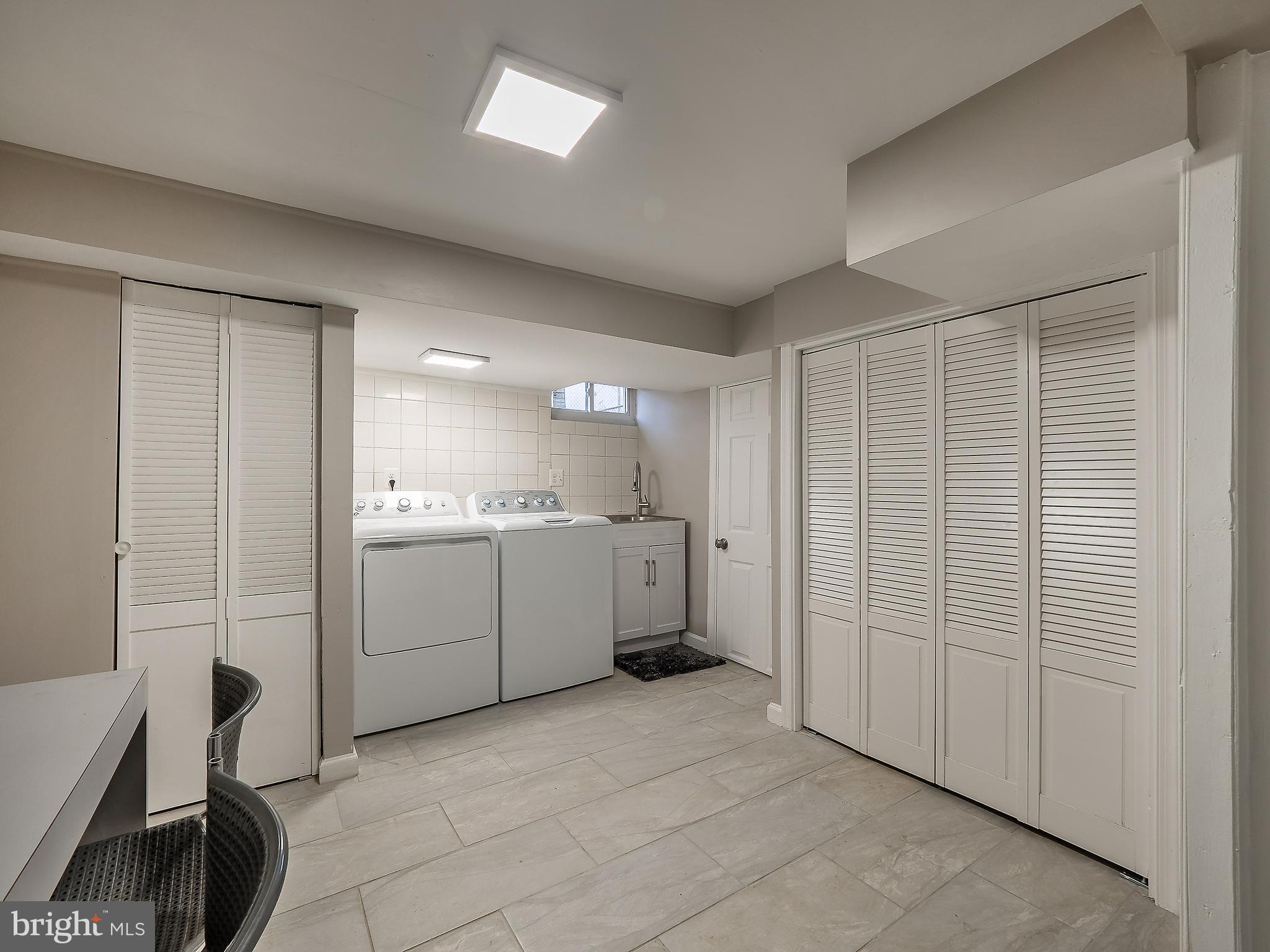 LANDOVER HILLS - Residential