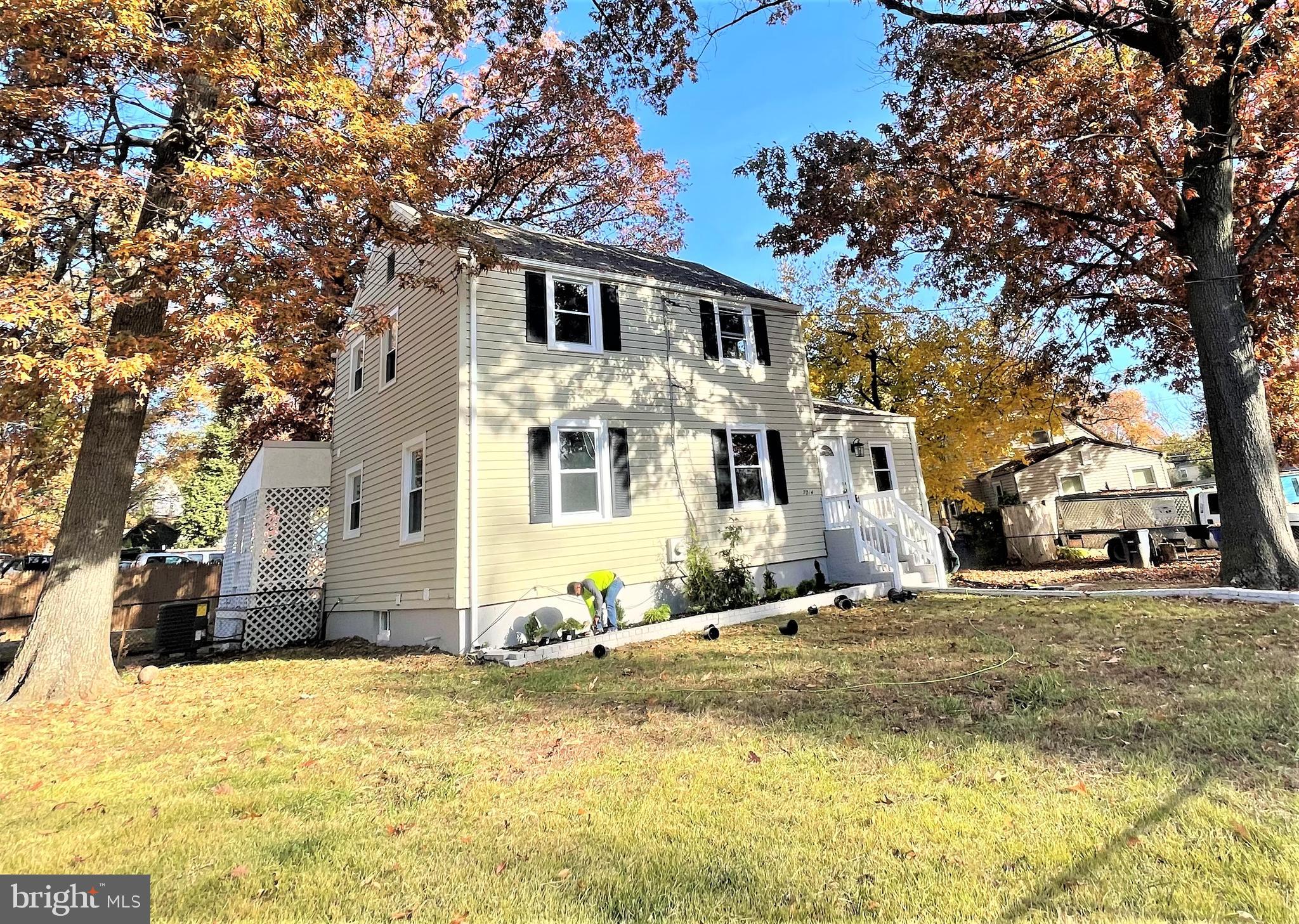 LANDOVER HILLS - Residential