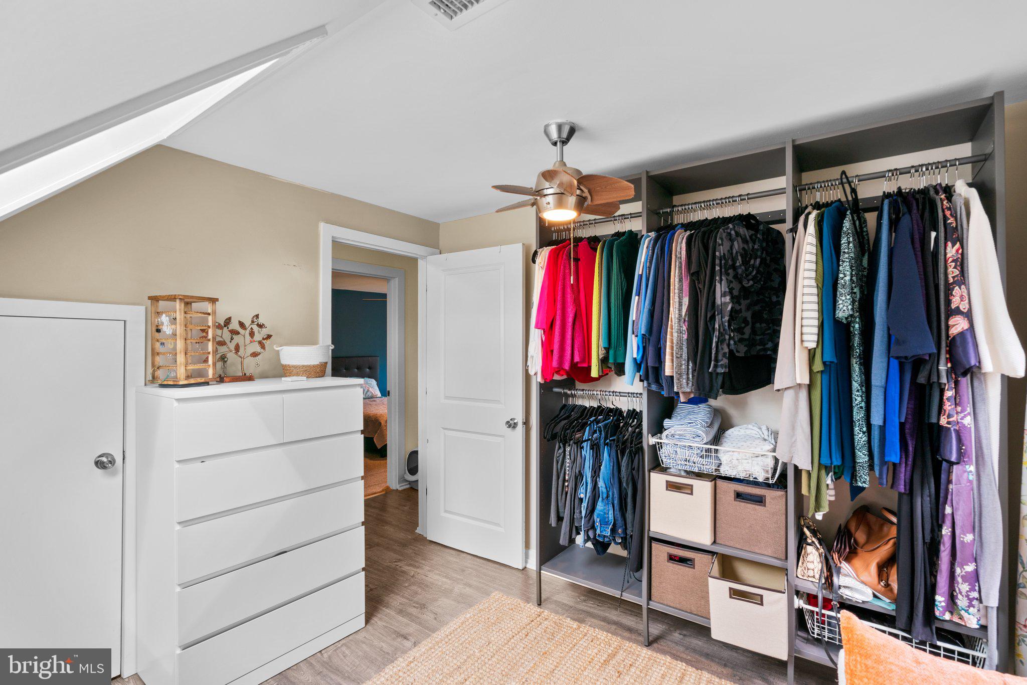 HOMELANDS - Residential