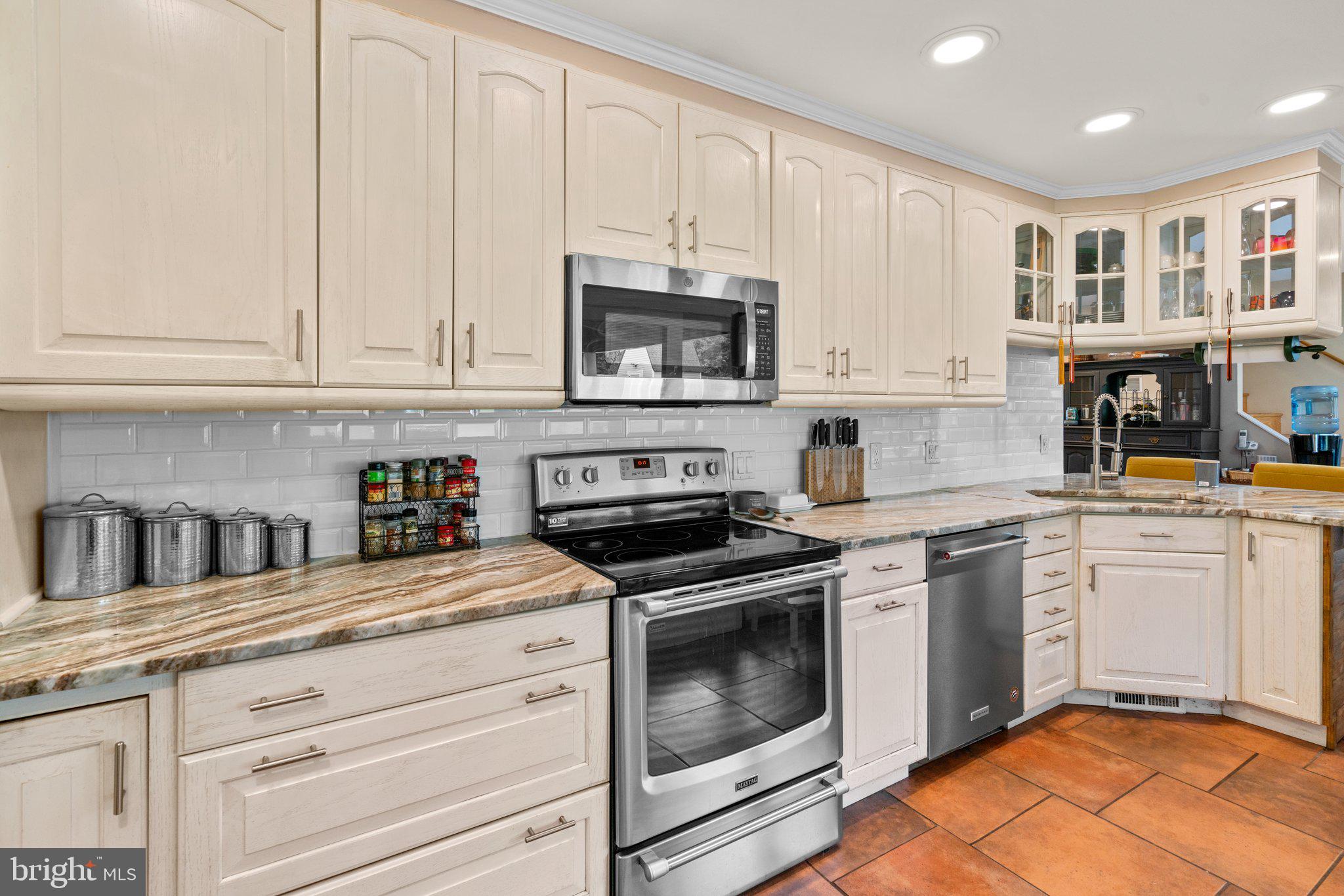 HOMELANDS - Residential