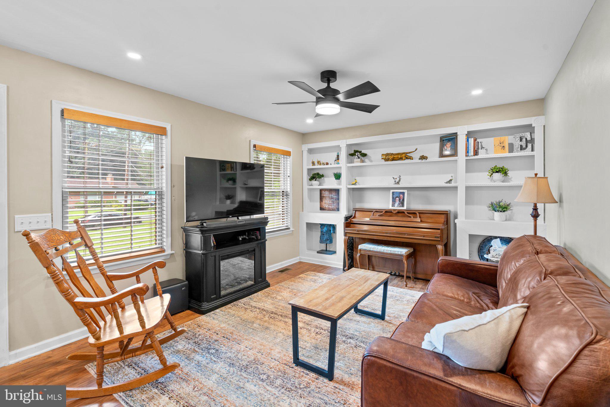 HOMELANDS - Residential