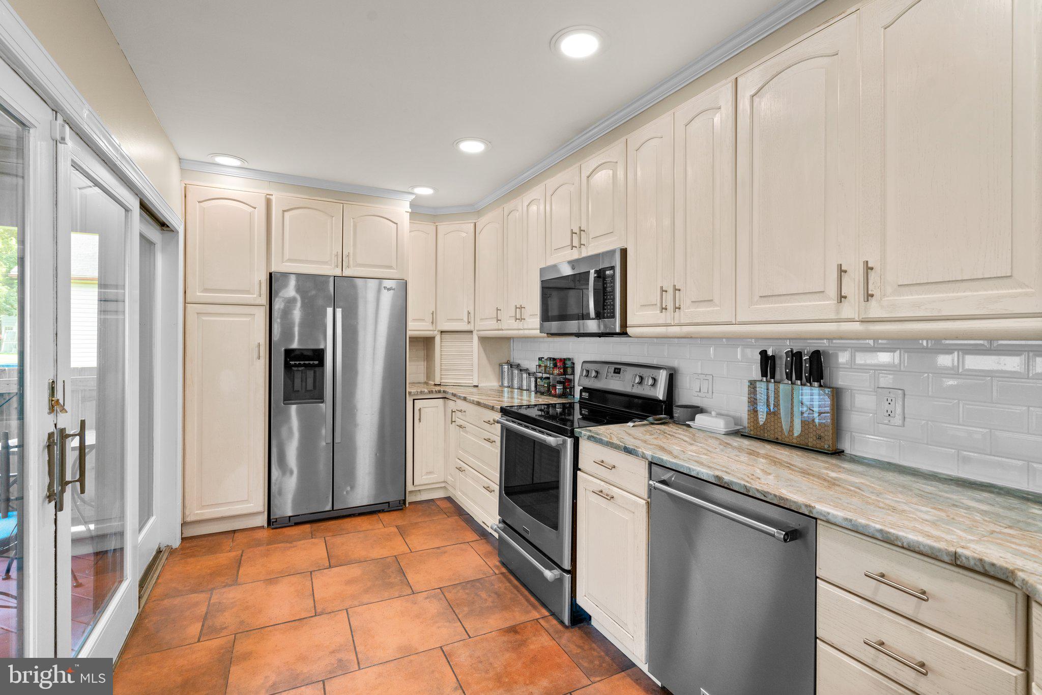 HOMELANDS - Residential