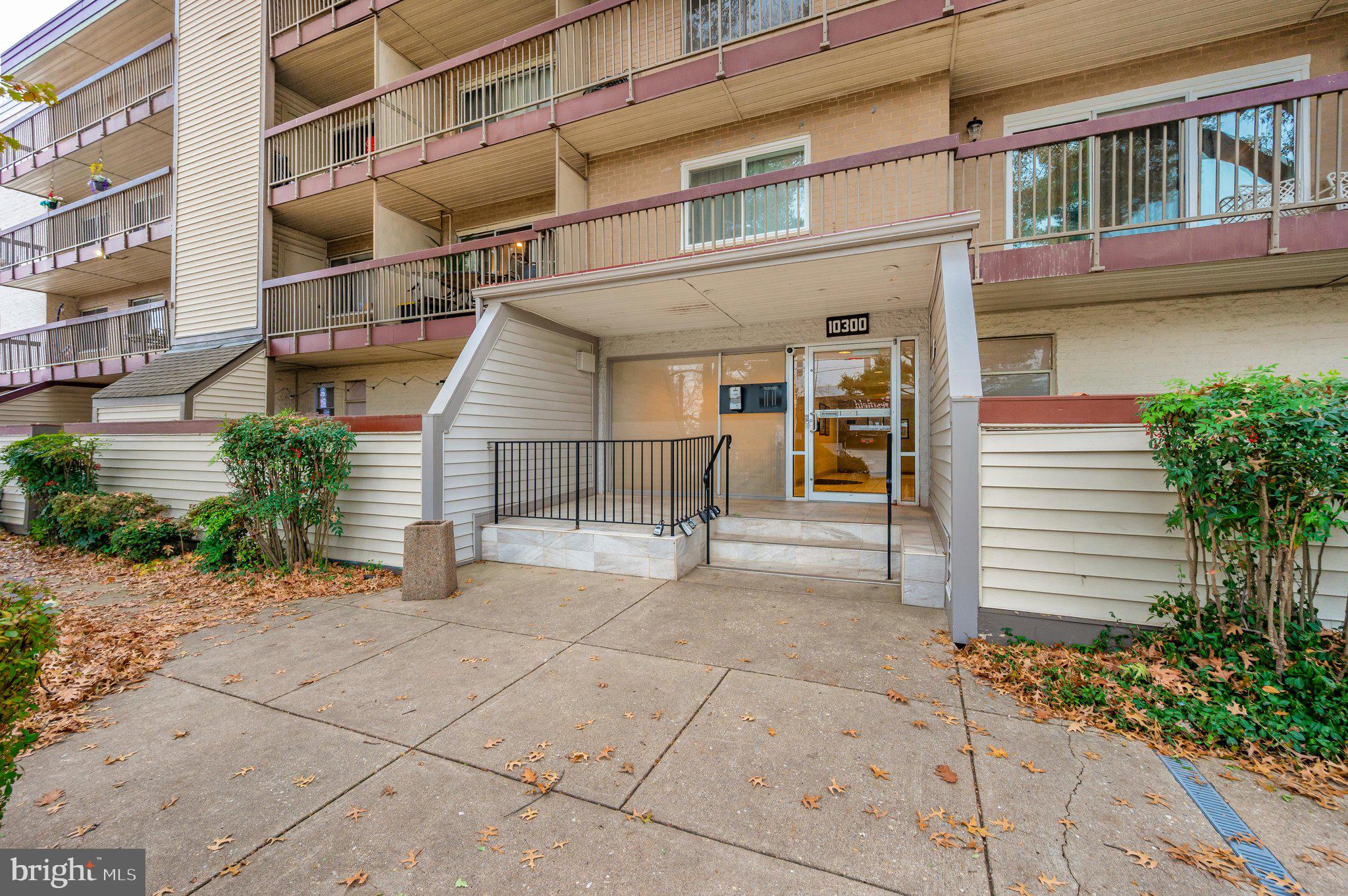 10300 WESTLAKE DRIVE P67