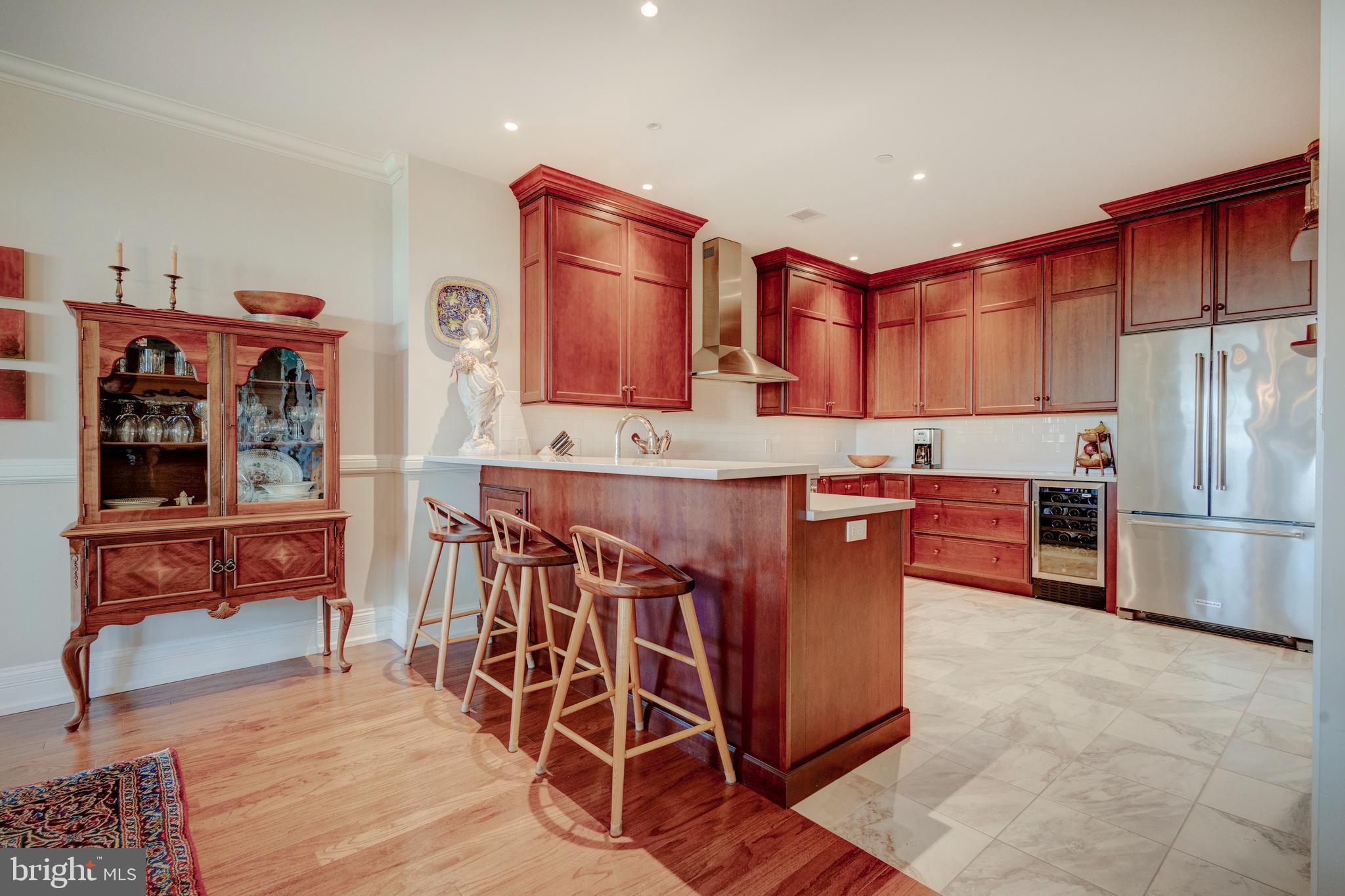 CHESTNUT HILL - Residential