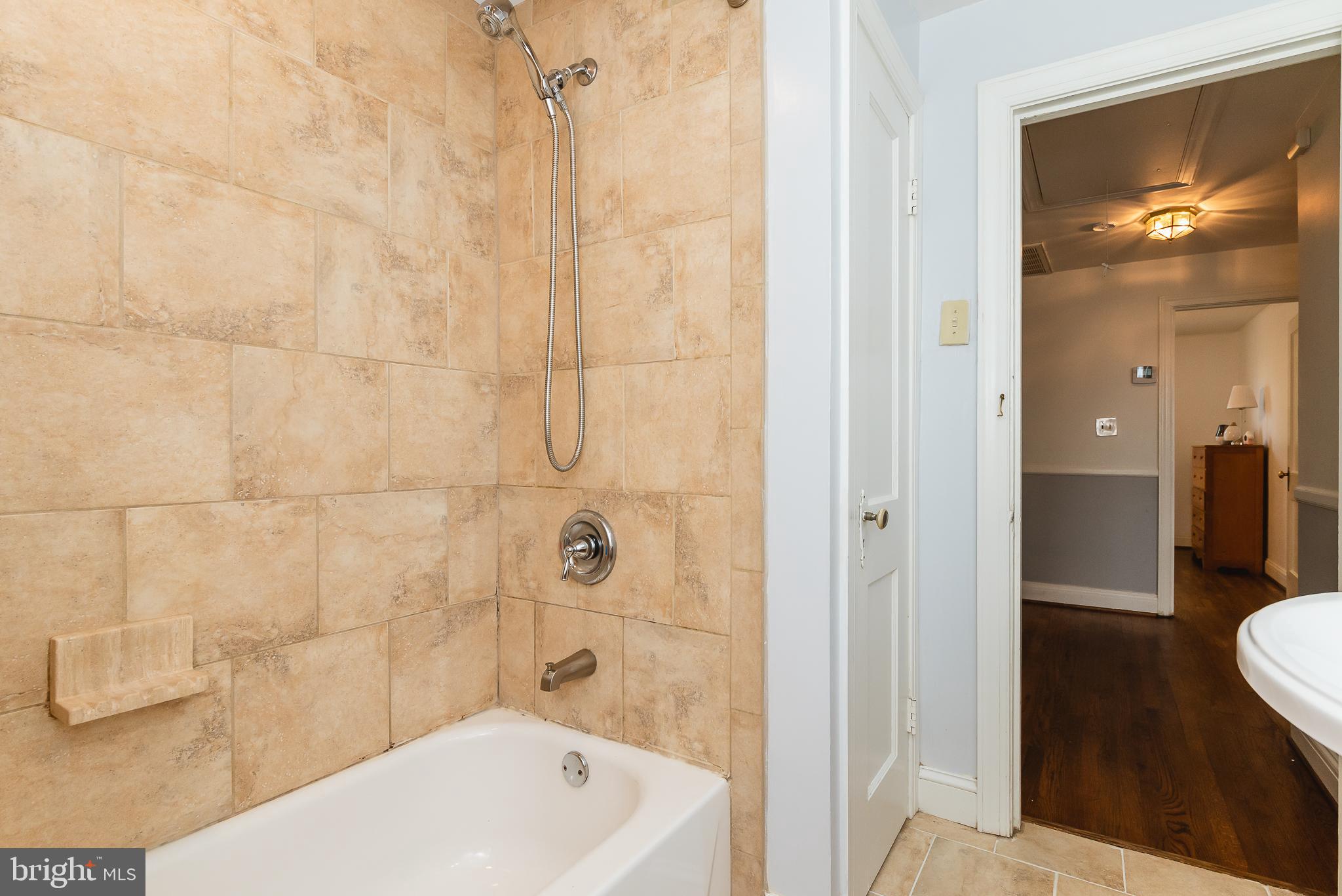 EDNOR GARDENS HISTORIC DISTRICT - Residential