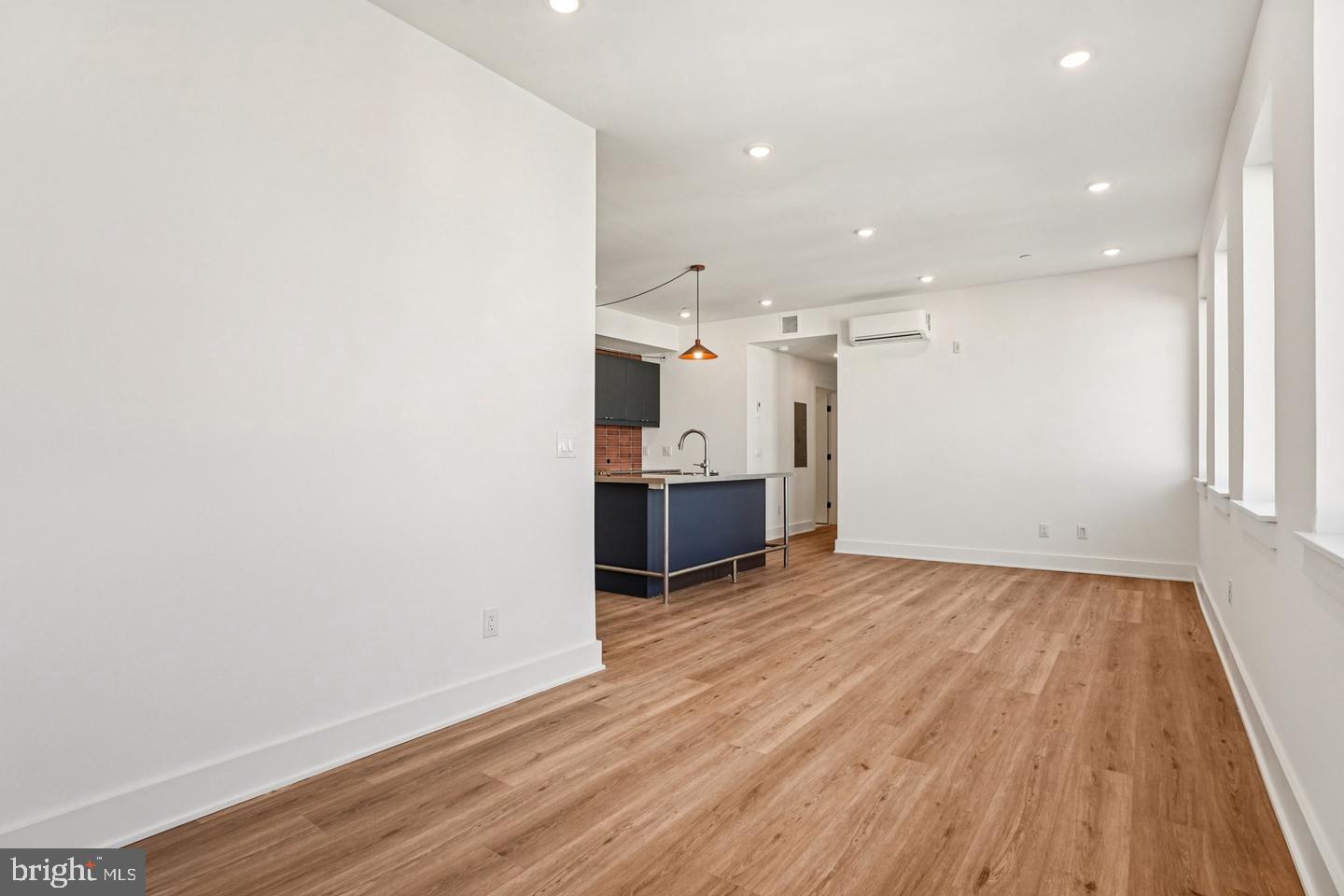 2456 FRANKFORD AVENUE 9