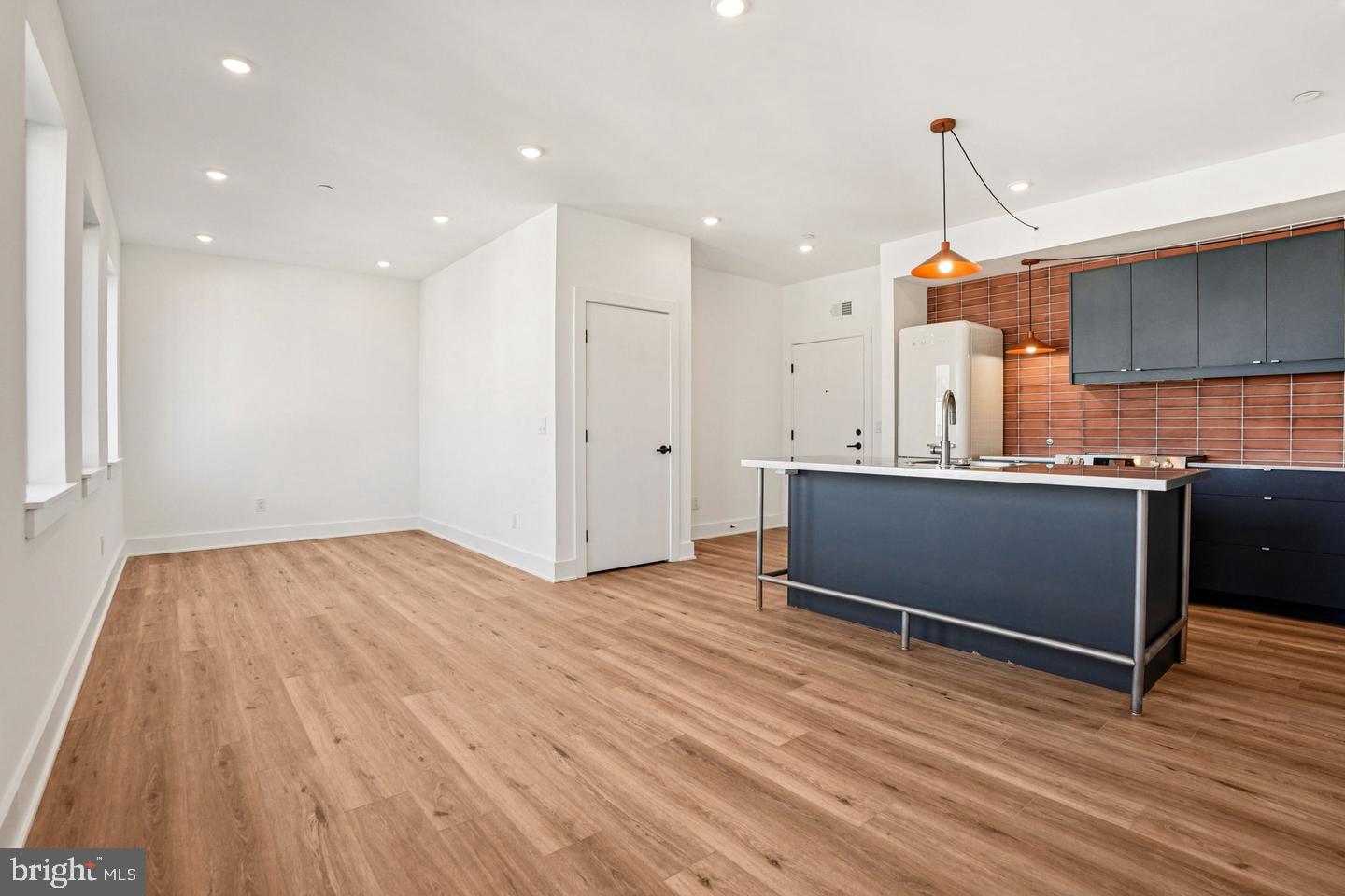 2456 FRANKFORD AVENUE 9