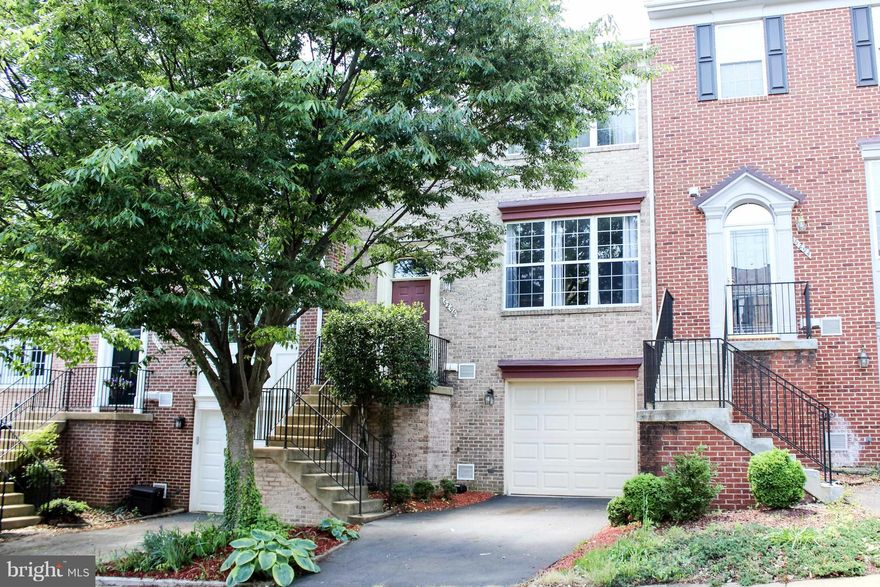 Elegant Brick-Front Garage Bedford Model brick front,wood floors on the main level LR,DR and breakfast area, tiled kitchen with ss appliances leads out to deck, upstairs MBR has vaulted ceiling, walk-in closet with organizers and a MBA with glass shower and separate tub, fenced back yard, pools, trails, tot lots, please give notice, tenants out end of July. subject to 3rd party approval.